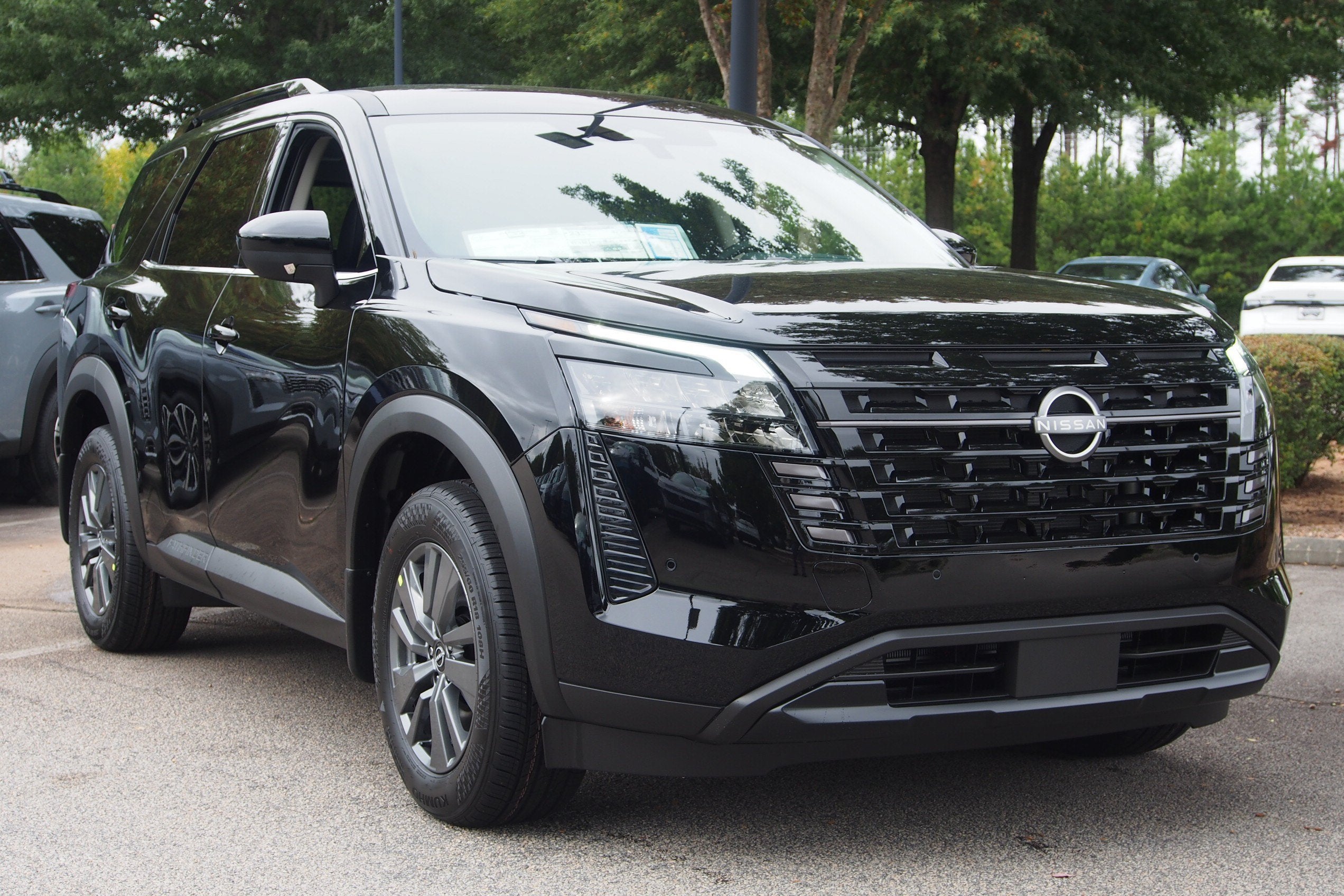 2026 Nissan Pathfinder SV
