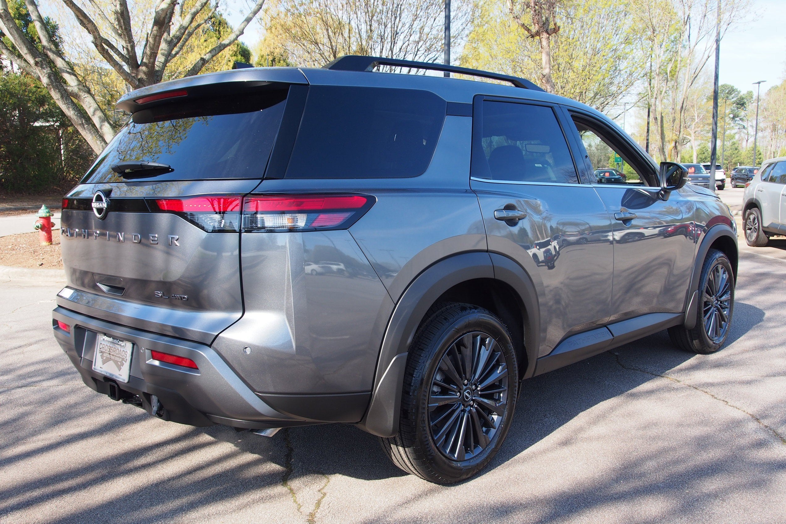 2026 Nissan Pathfinder SL