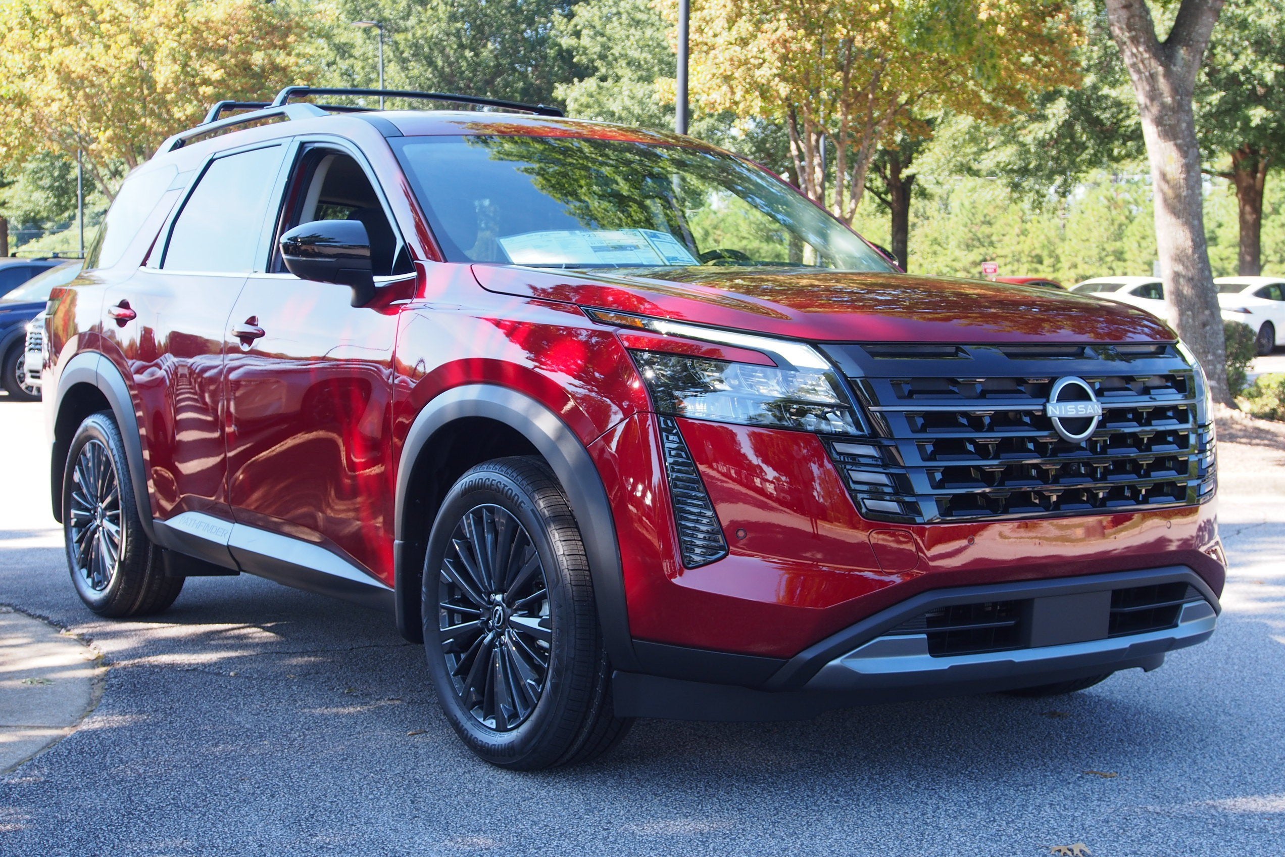 2026 Nissan Pathfinder SL