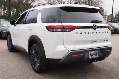 2026 Nissan Pathfinder SL