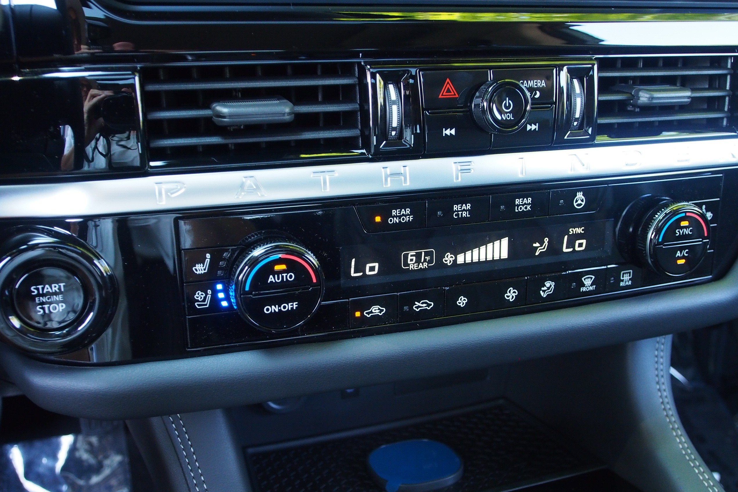 2026 Nissan Pathfinder Platinum