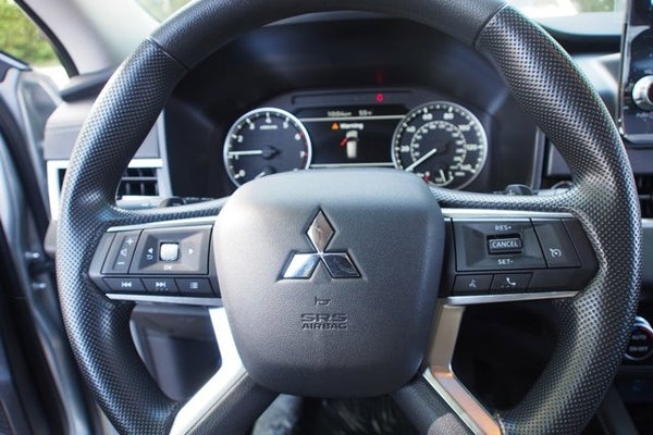 2024 Mitsubishi Outlander ES in Apex, NC, NC - Crossroads Cars