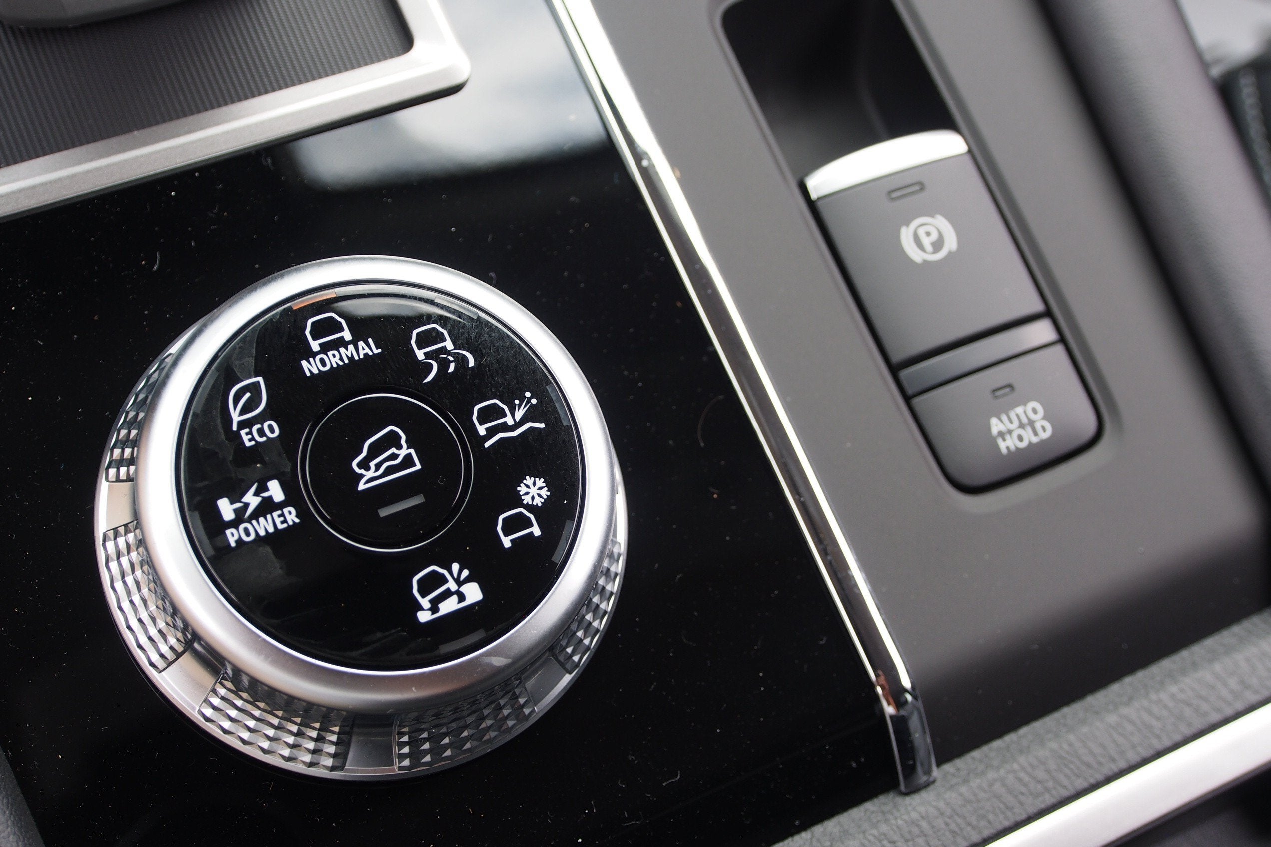 2026 Nissan Rogue Plug-In Hybrid SL
