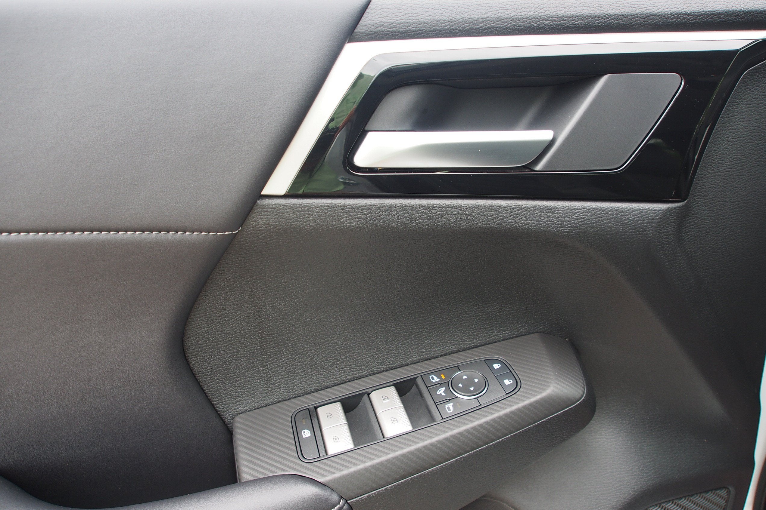 2026 Nissan Rogue Plug-In Hybrid SL