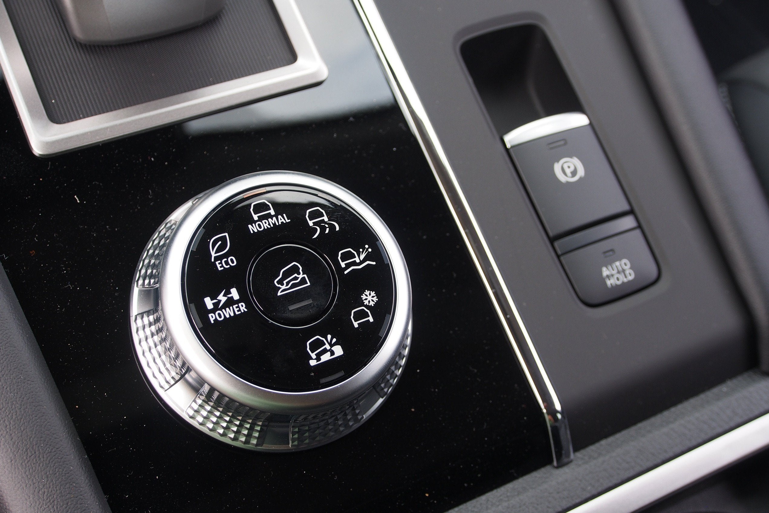 2026 Nissan Rogue Plug-In Hybrid SL