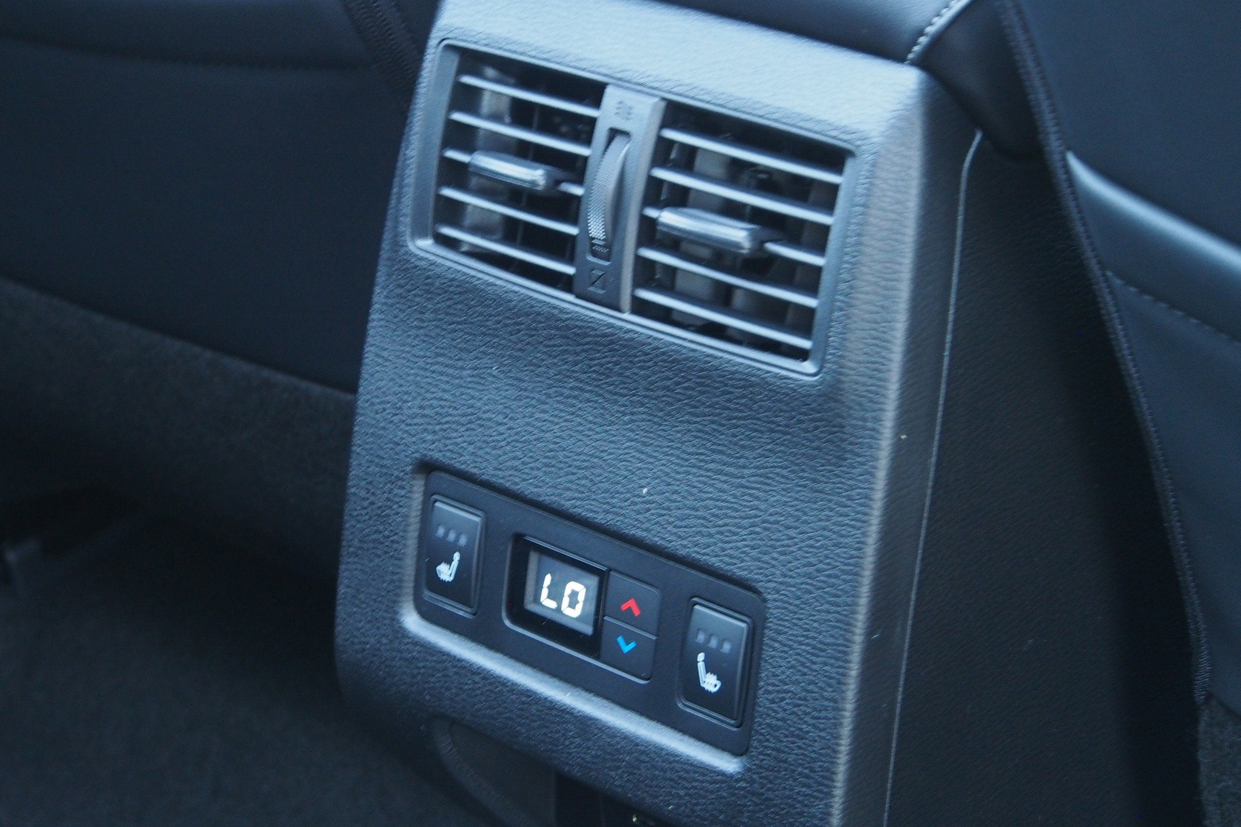2026 Nissan Rogue Plug-In Hybrid Platinum