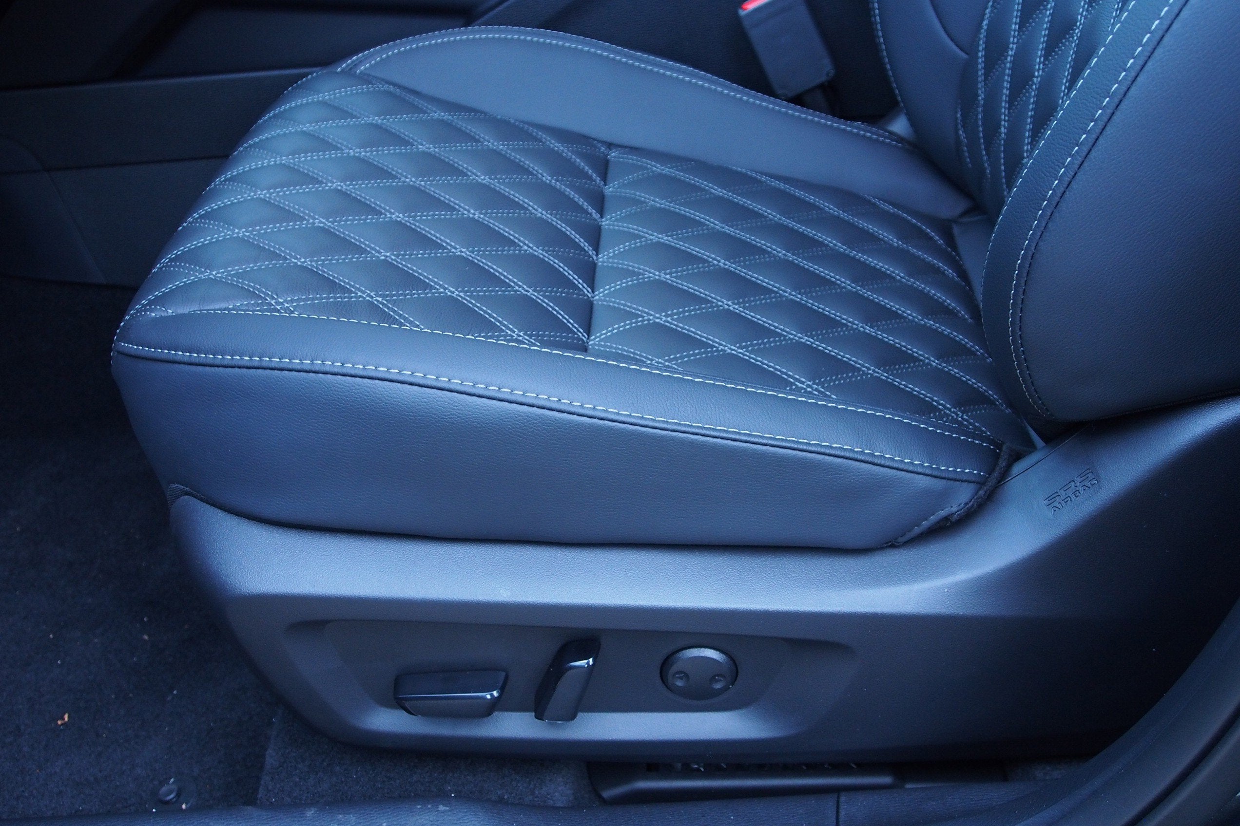 2026 Nissan Rogue Plug-In Hybrid Platinum