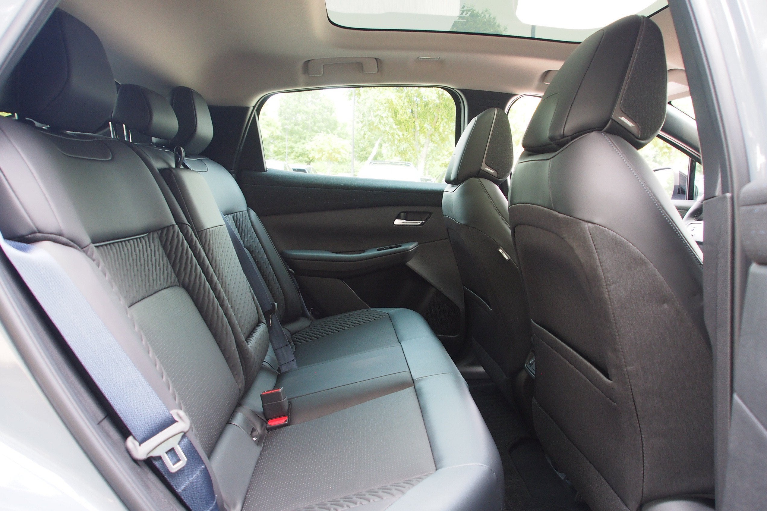 2026 Nissan LEAF PLATINUM+