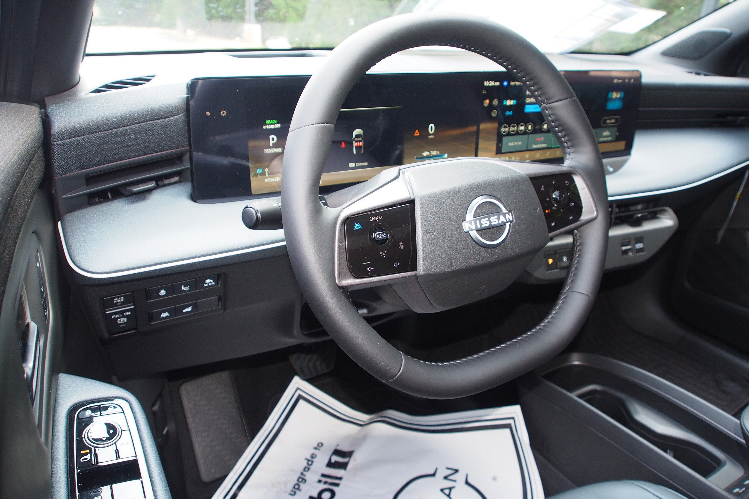 2026 Nissan LEAF PLATINUM+