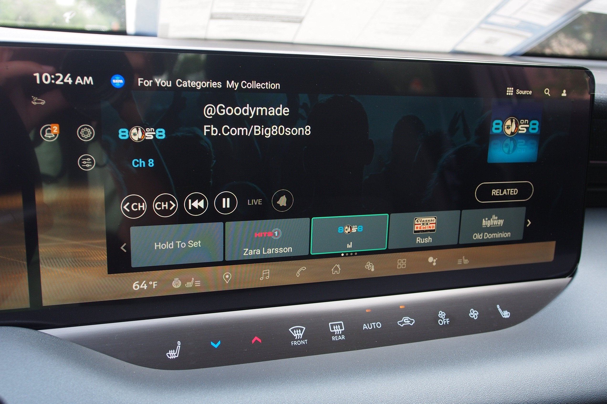 2026 Nissan LEAF PLATINUM+