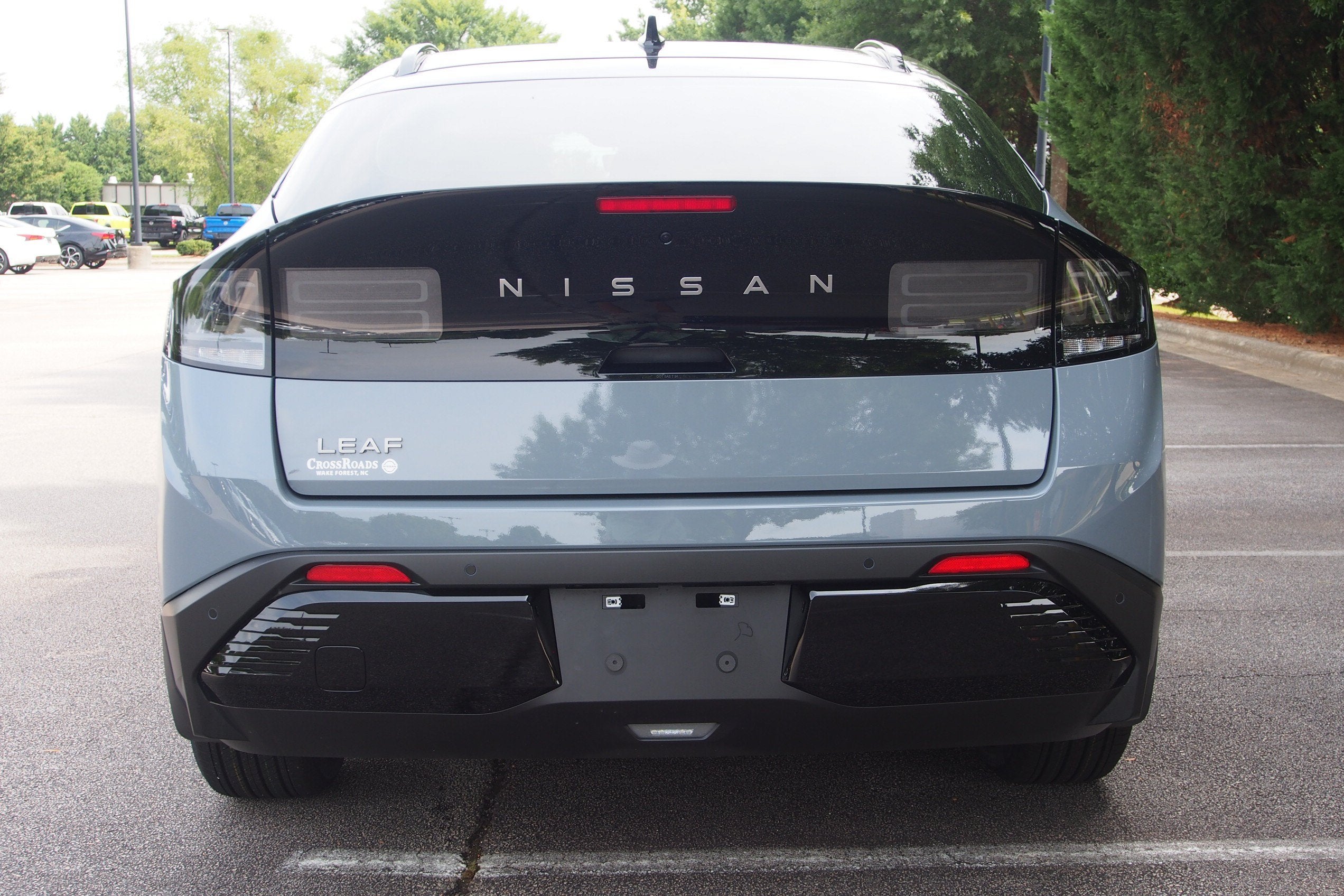 2026 Nissan LEAF PLATINUM+
