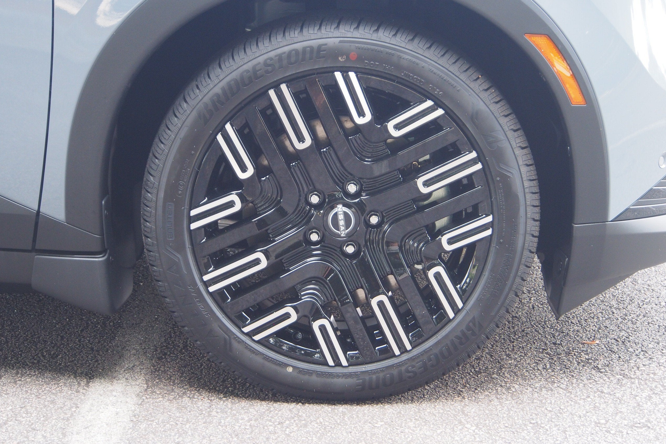 2026 Nissan LEAF PLATINUM+