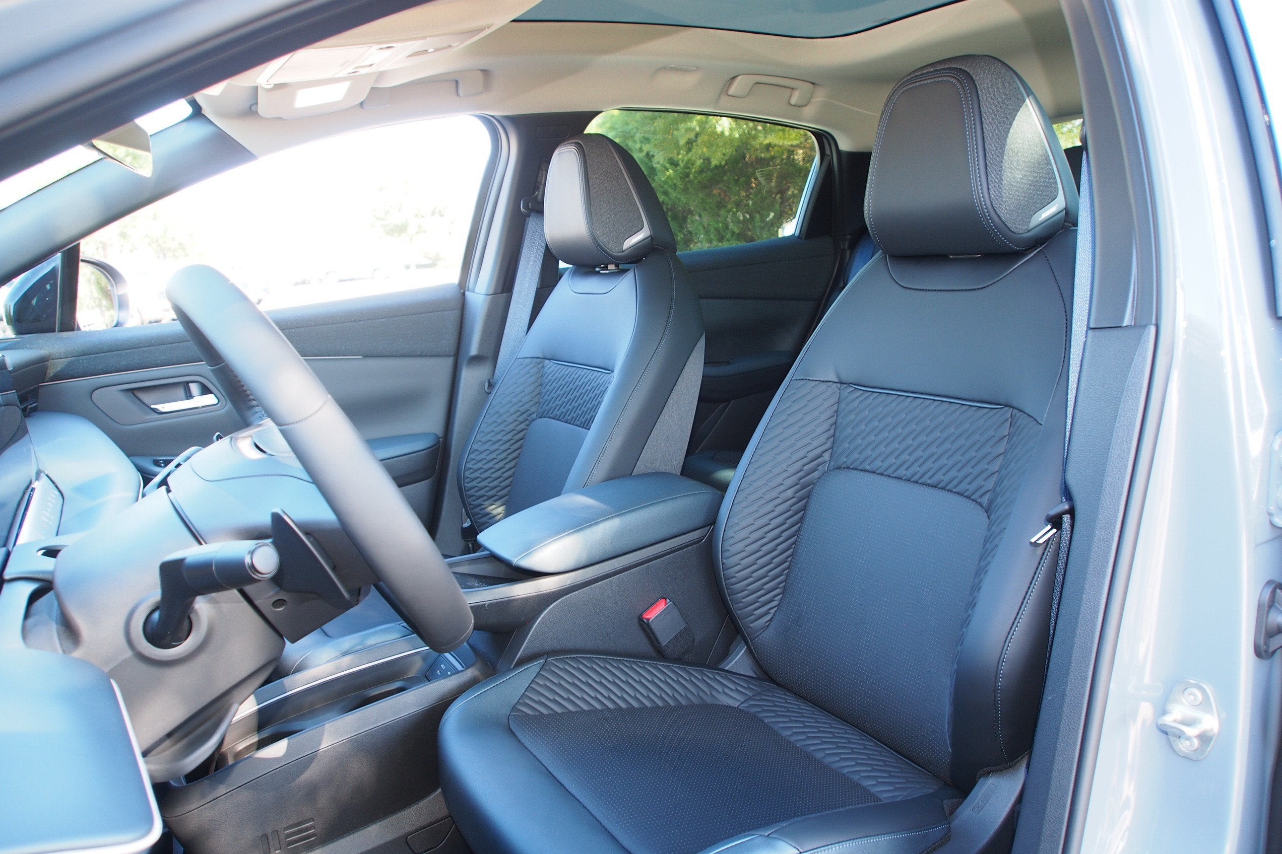 2026 Nissan LEAF PLATINUM+