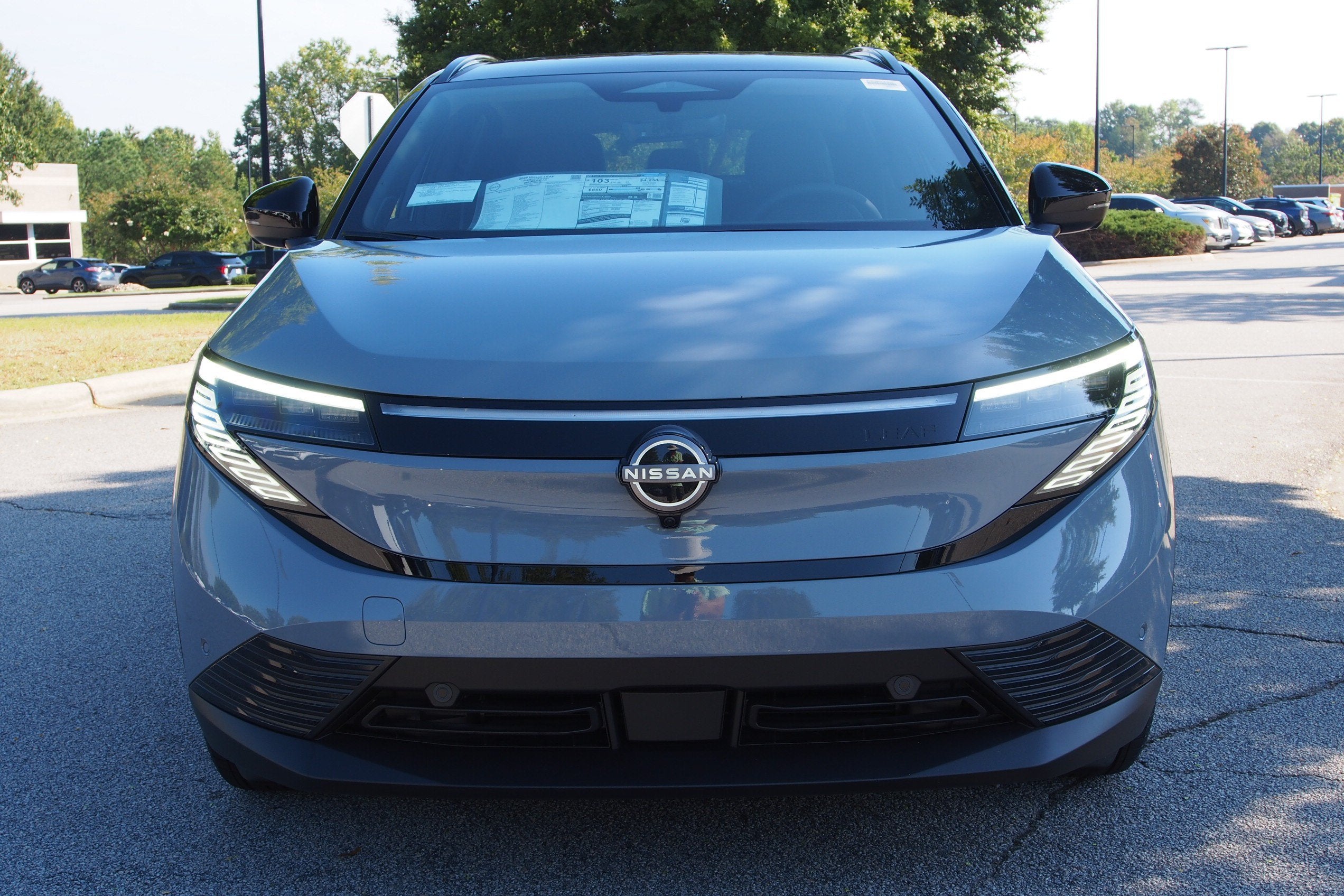 2026 Nissan LEAF PLATINUM+