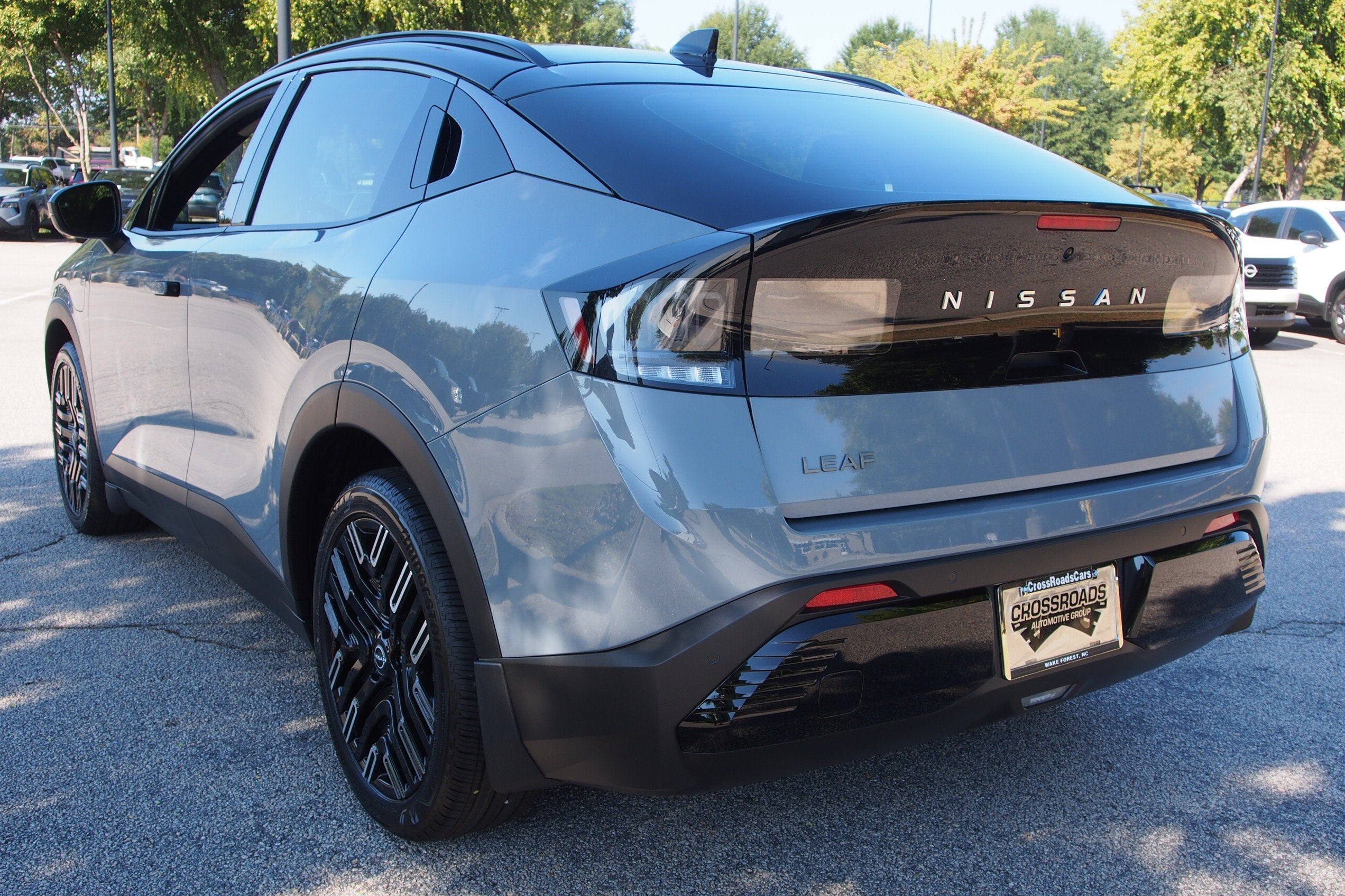 2026 Nissan LEAF PLATINUM+