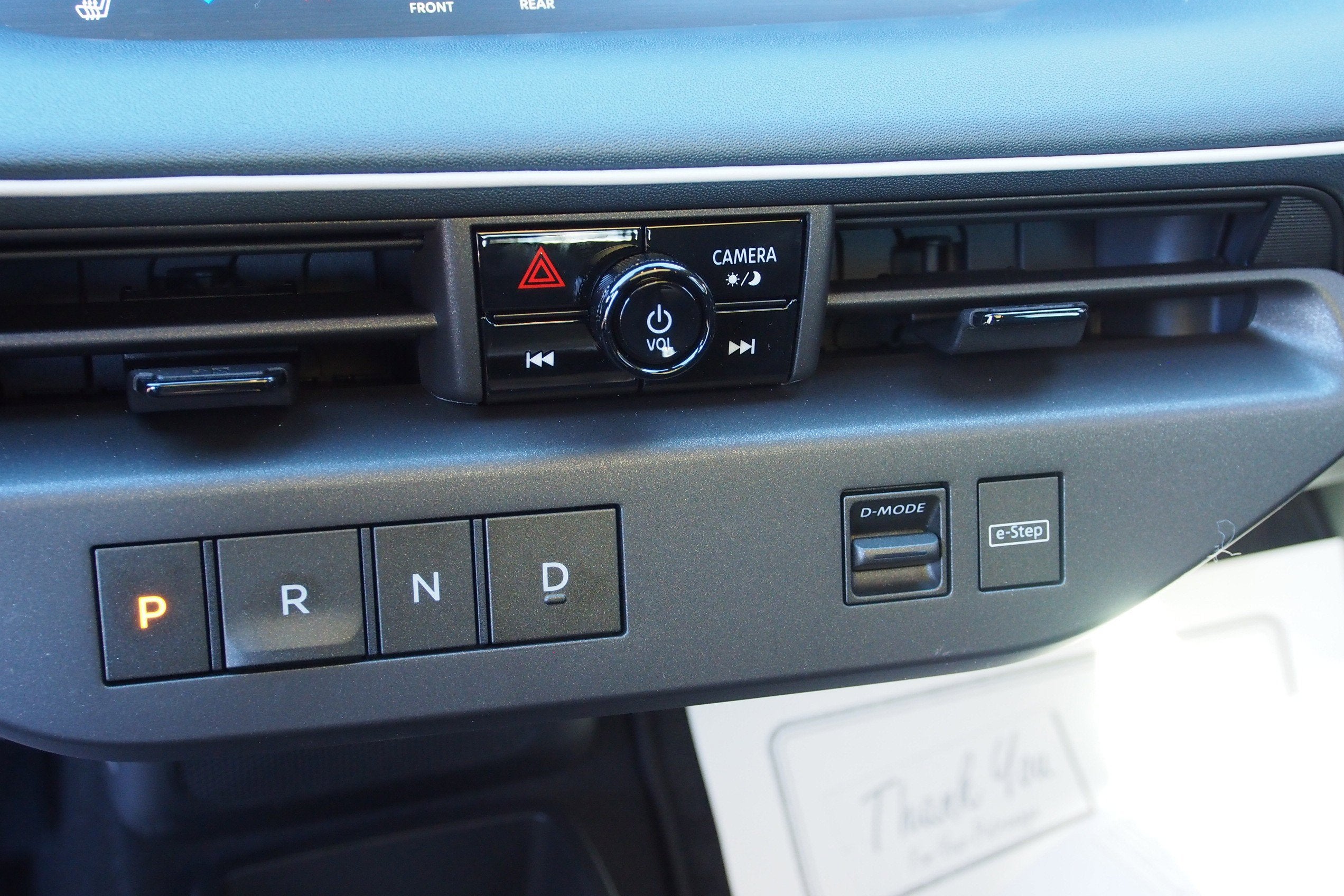 2026 Nissan LEAF PLATINUM+