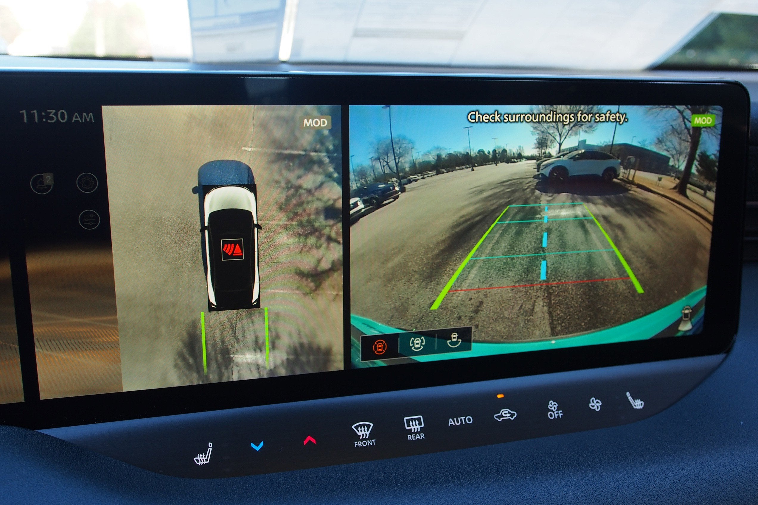 2026 Nissan LEAF PLATINUM+