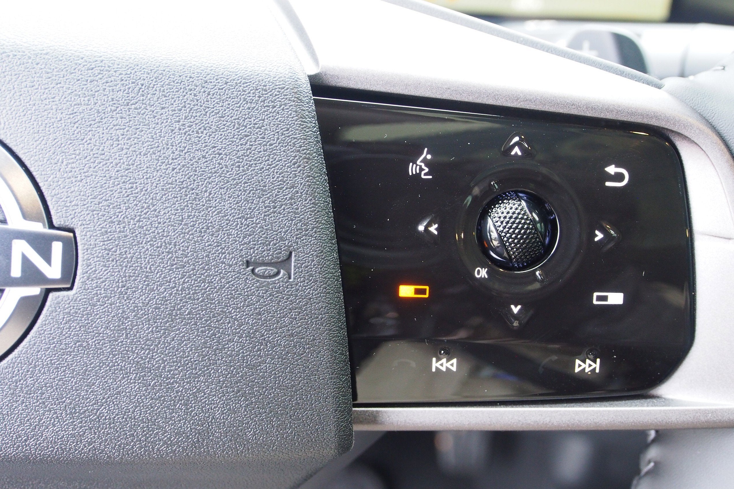 2026 Nissan LEAF PLATINUM+