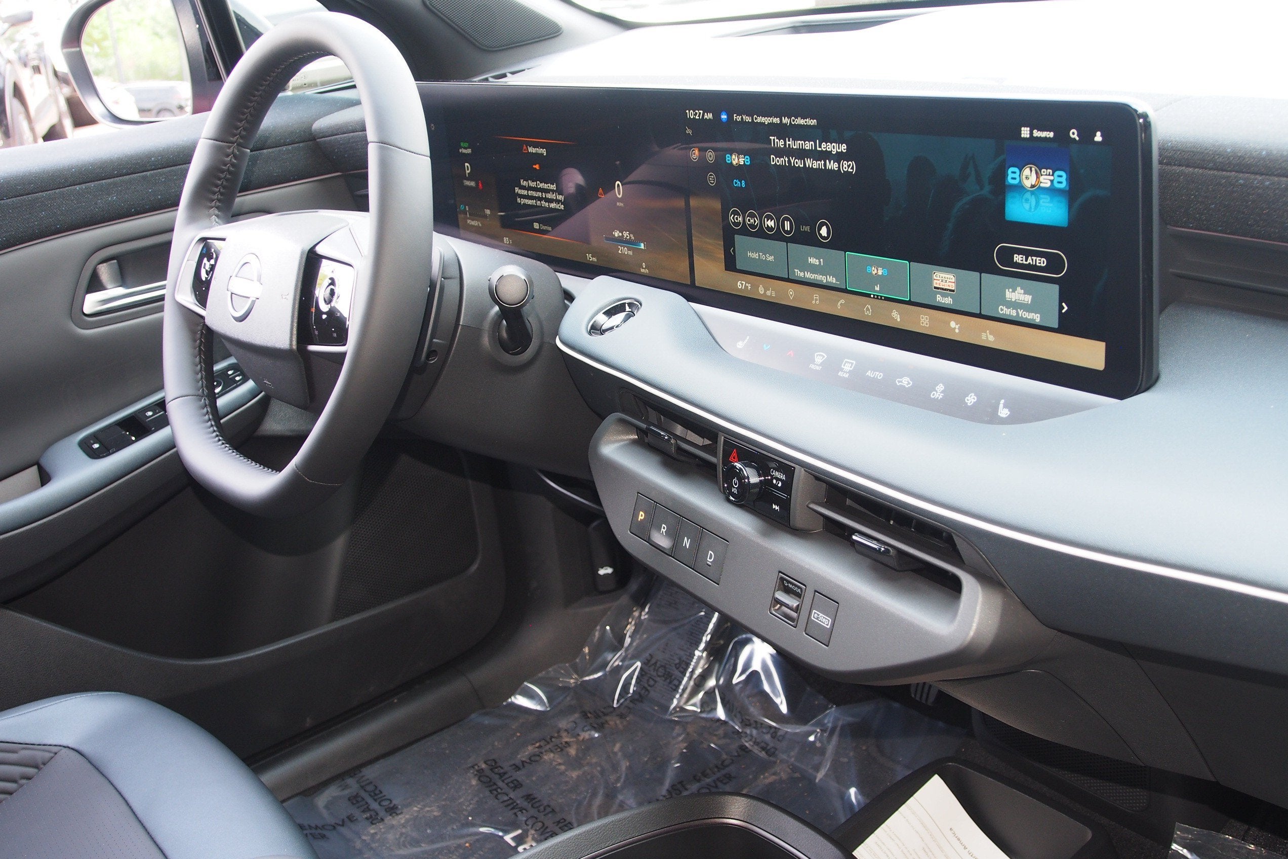 2026 Nissan LEAF PLATINUM+