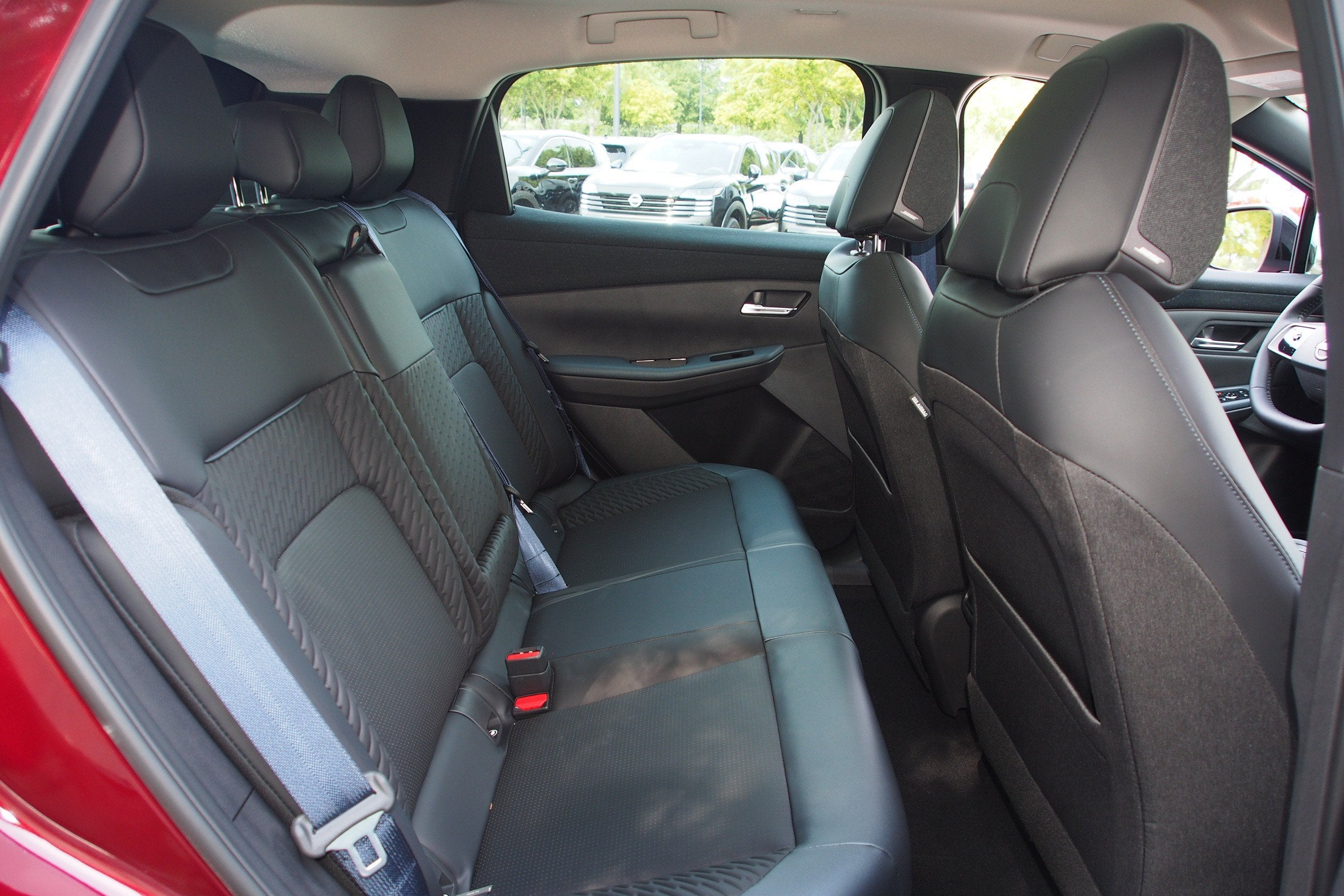 2026 Nissan LEAF PLATINUM+