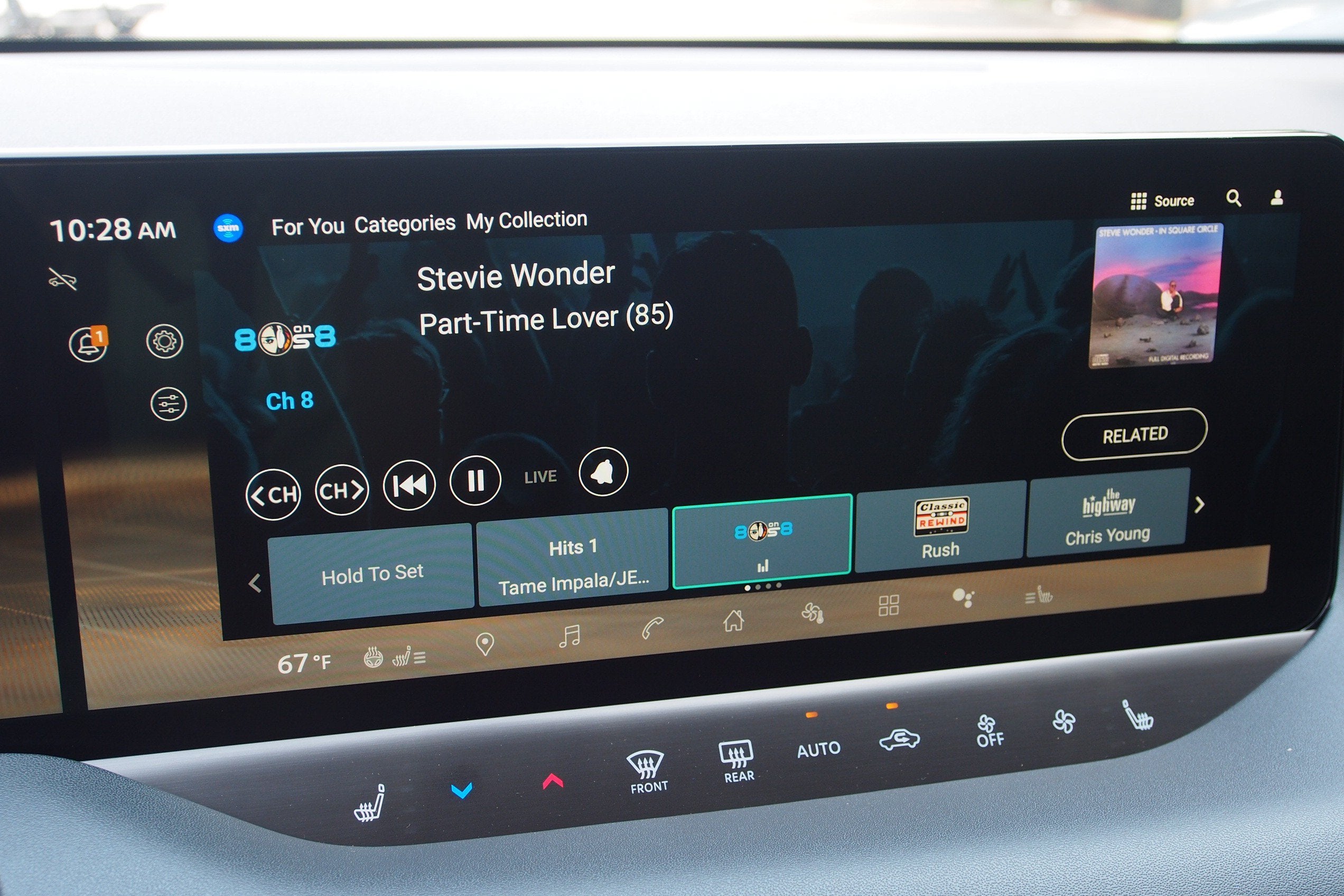 2026 Nissan LEAF PLATINUM+