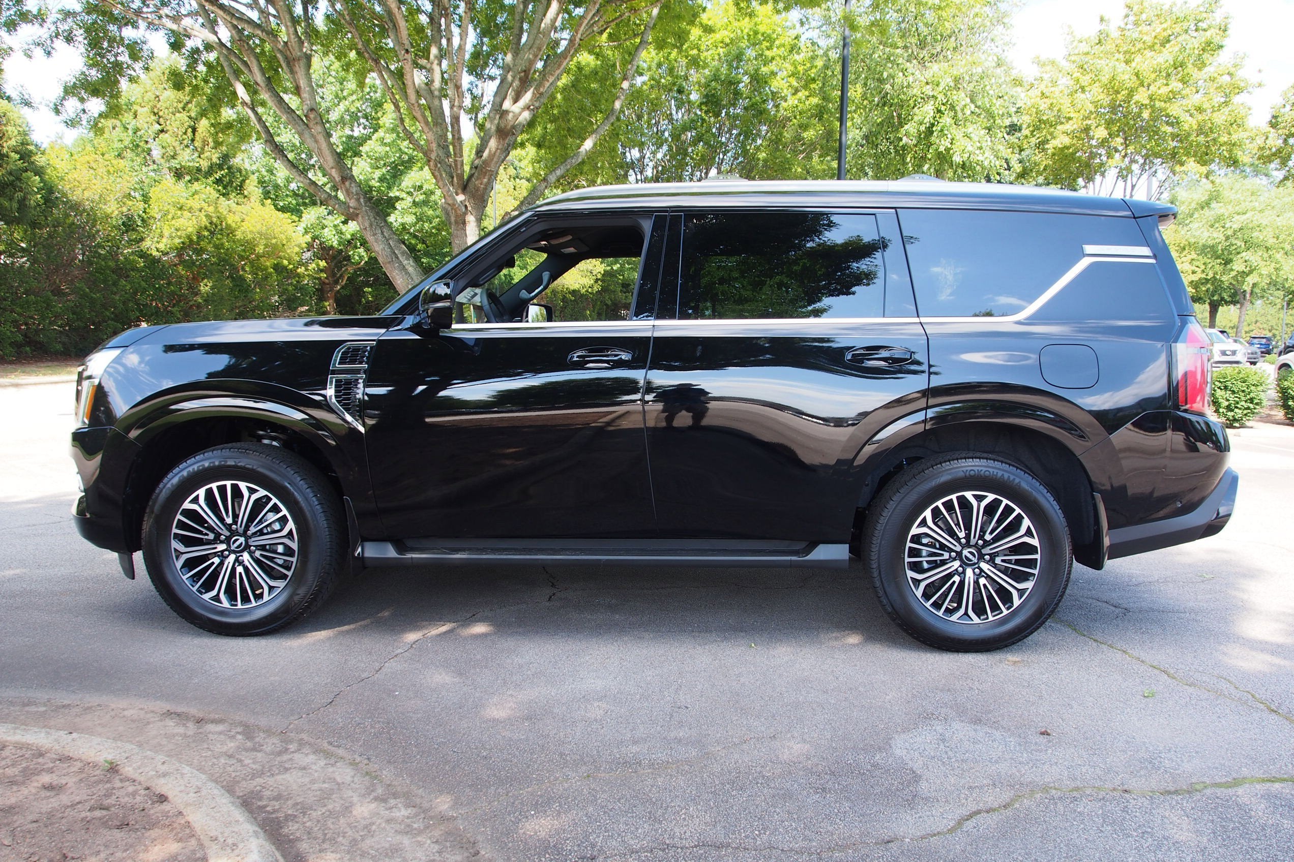 2026 Nissan Armada SL