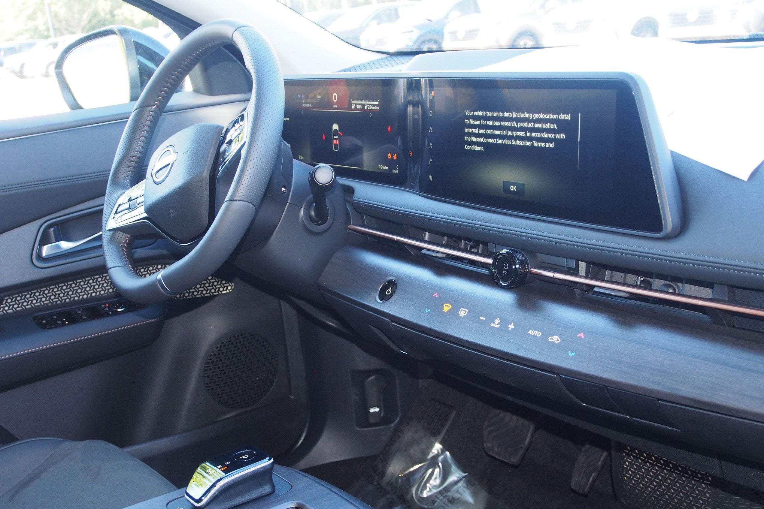 2025 Nissan ARIYA EVOLVE+