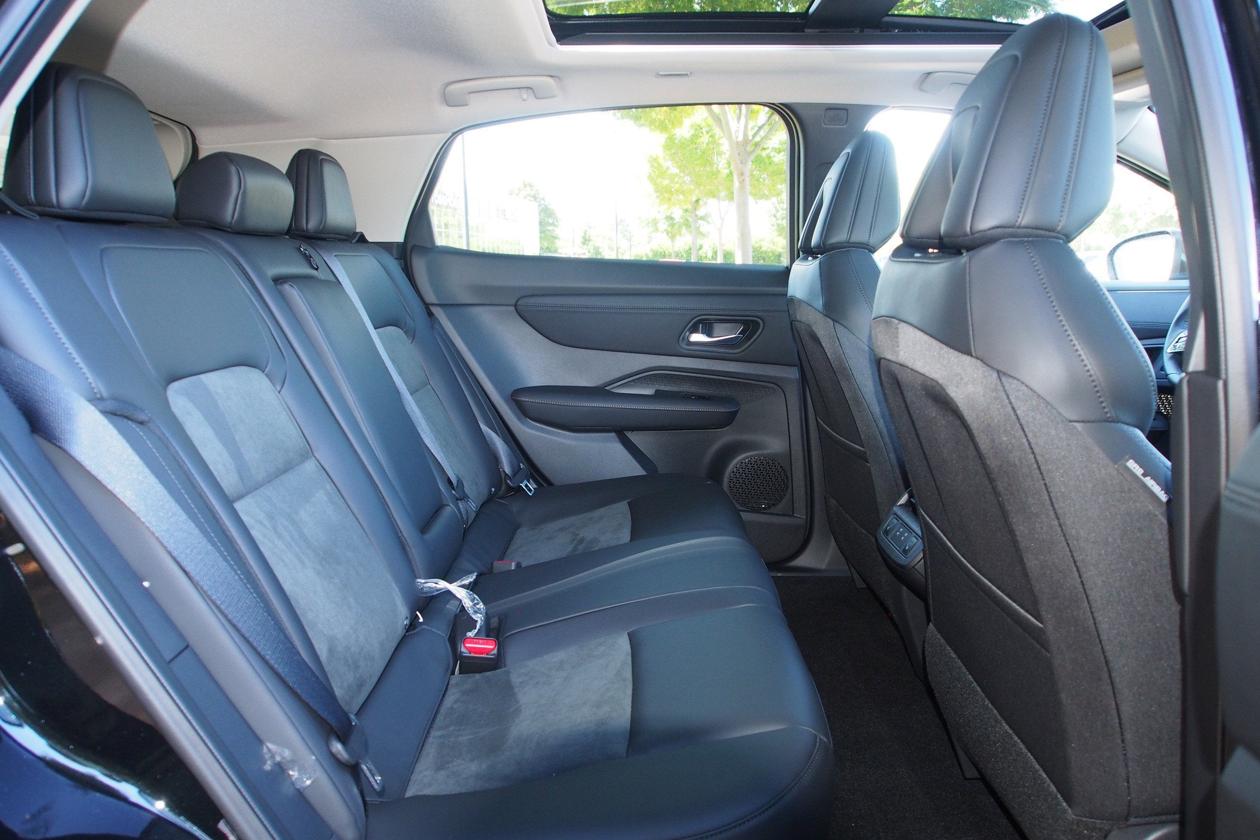 2025 Nissan ARIYA EVOLVE+