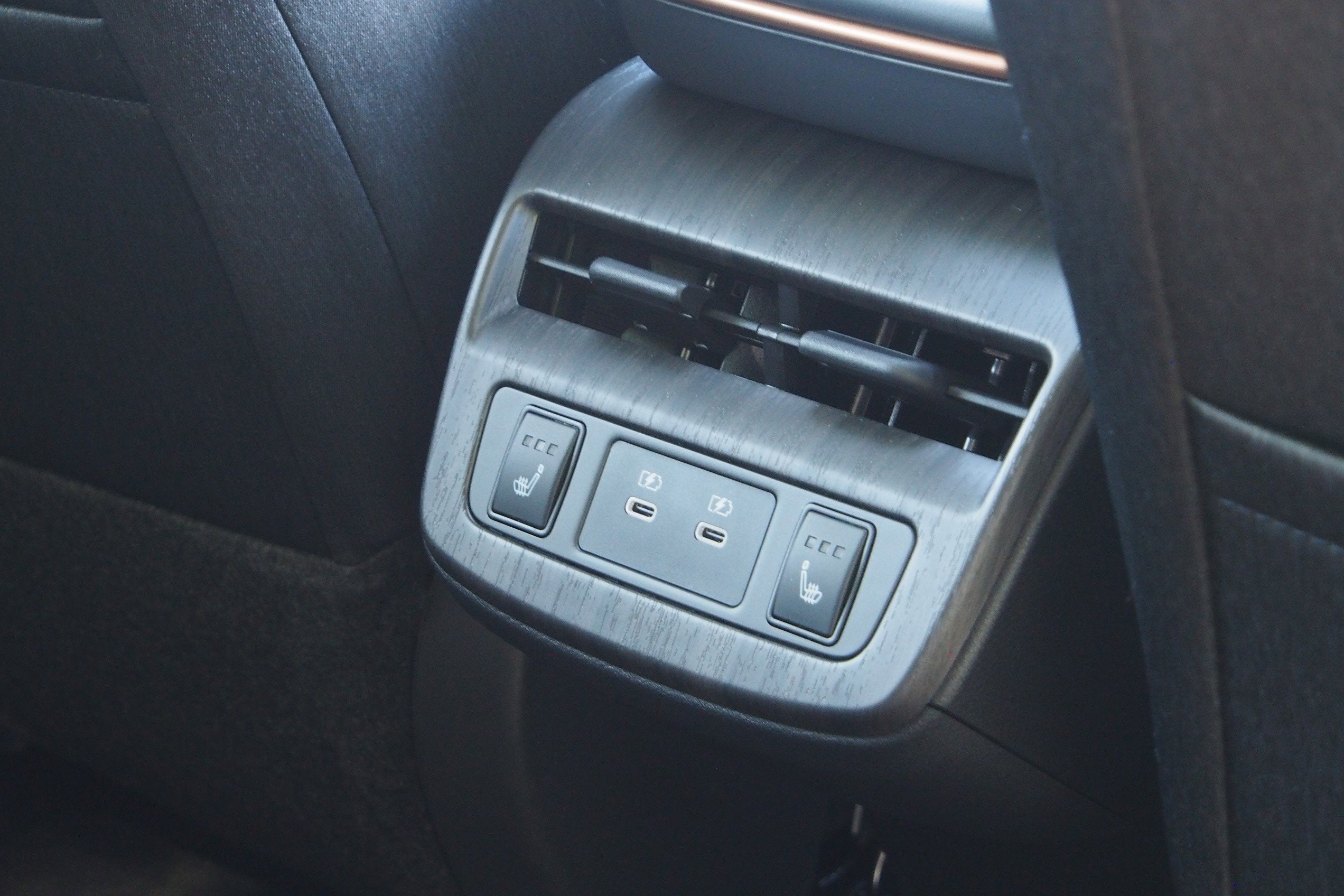 2025 Nissan ARIYA EVOLVE+