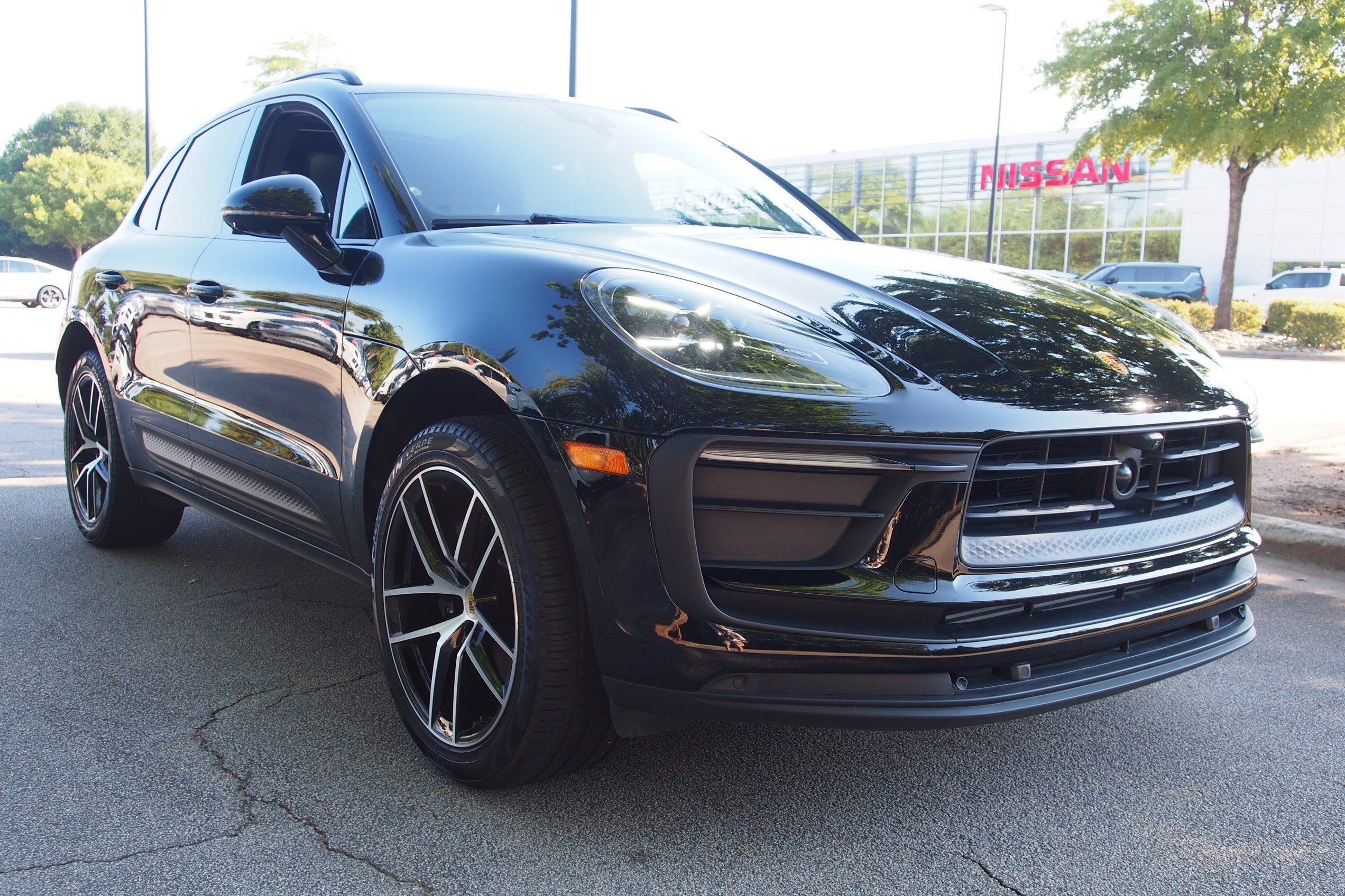 2023 Porsche Macan Base