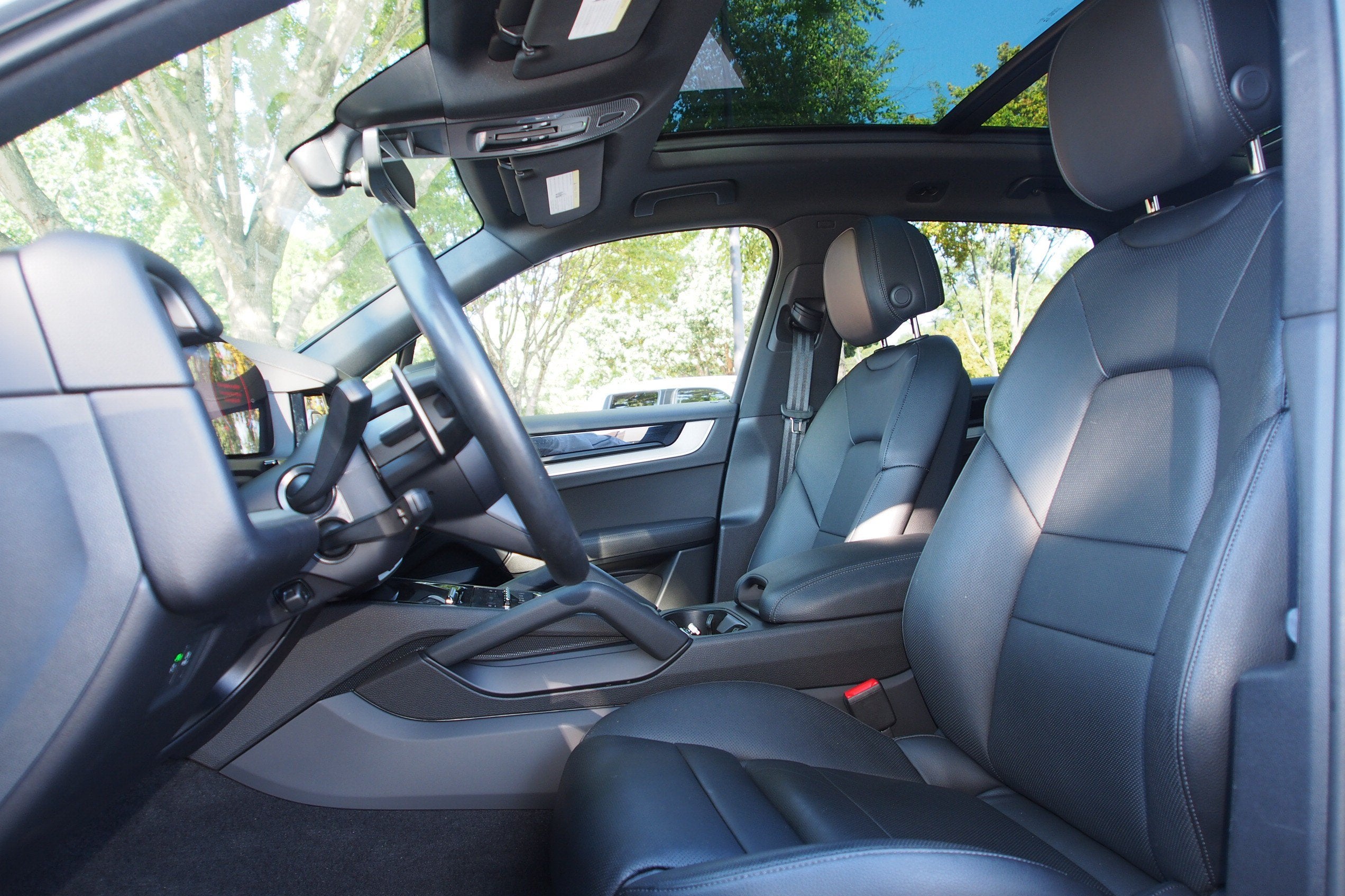 2024 Porsche Cayenne Base