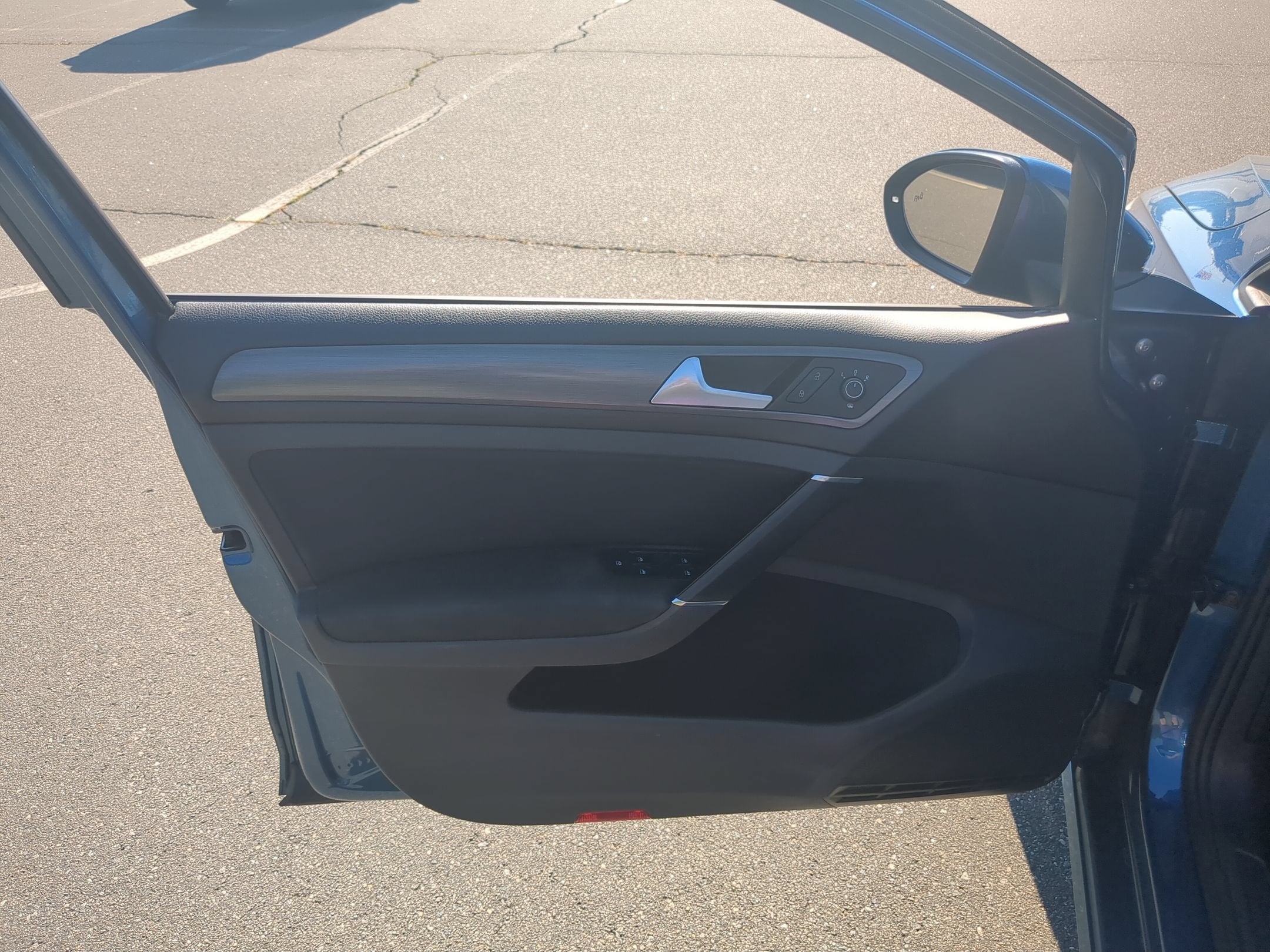 2019 Volkswagen Golf S