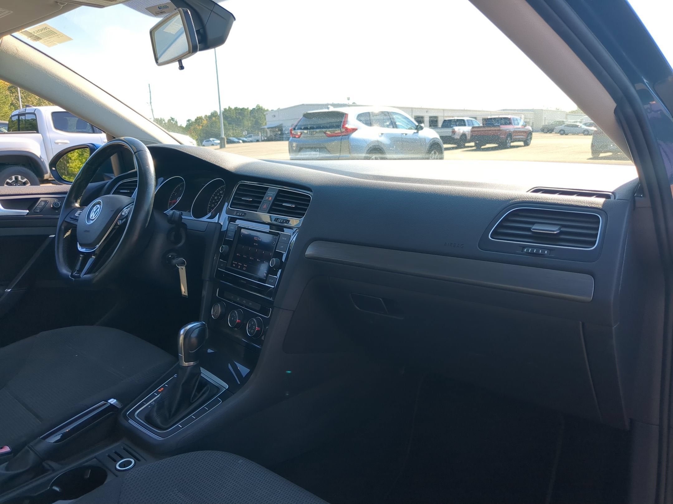 2019 Volkswagen Golf S