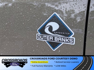 2025 Ford Bronco Outer Banks - Crossroads Courtesy Demo