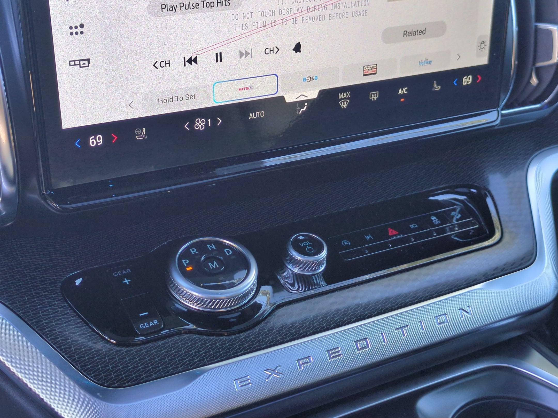 2027 Ford Expedition Max Platinum