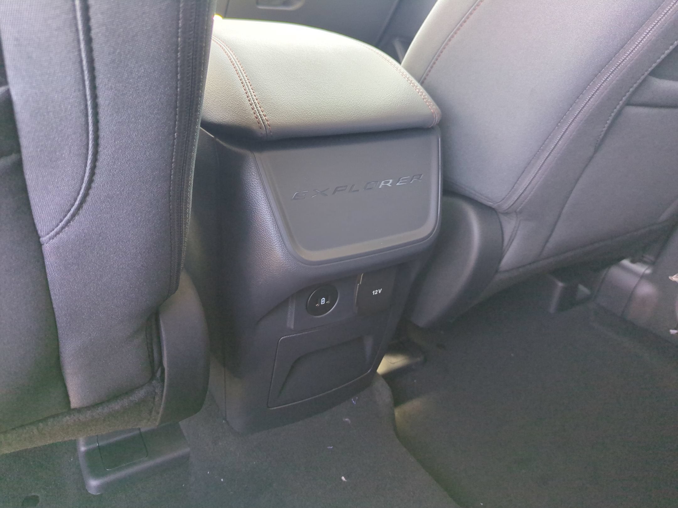 2026 Ford Explorer Active w/200A Pkg