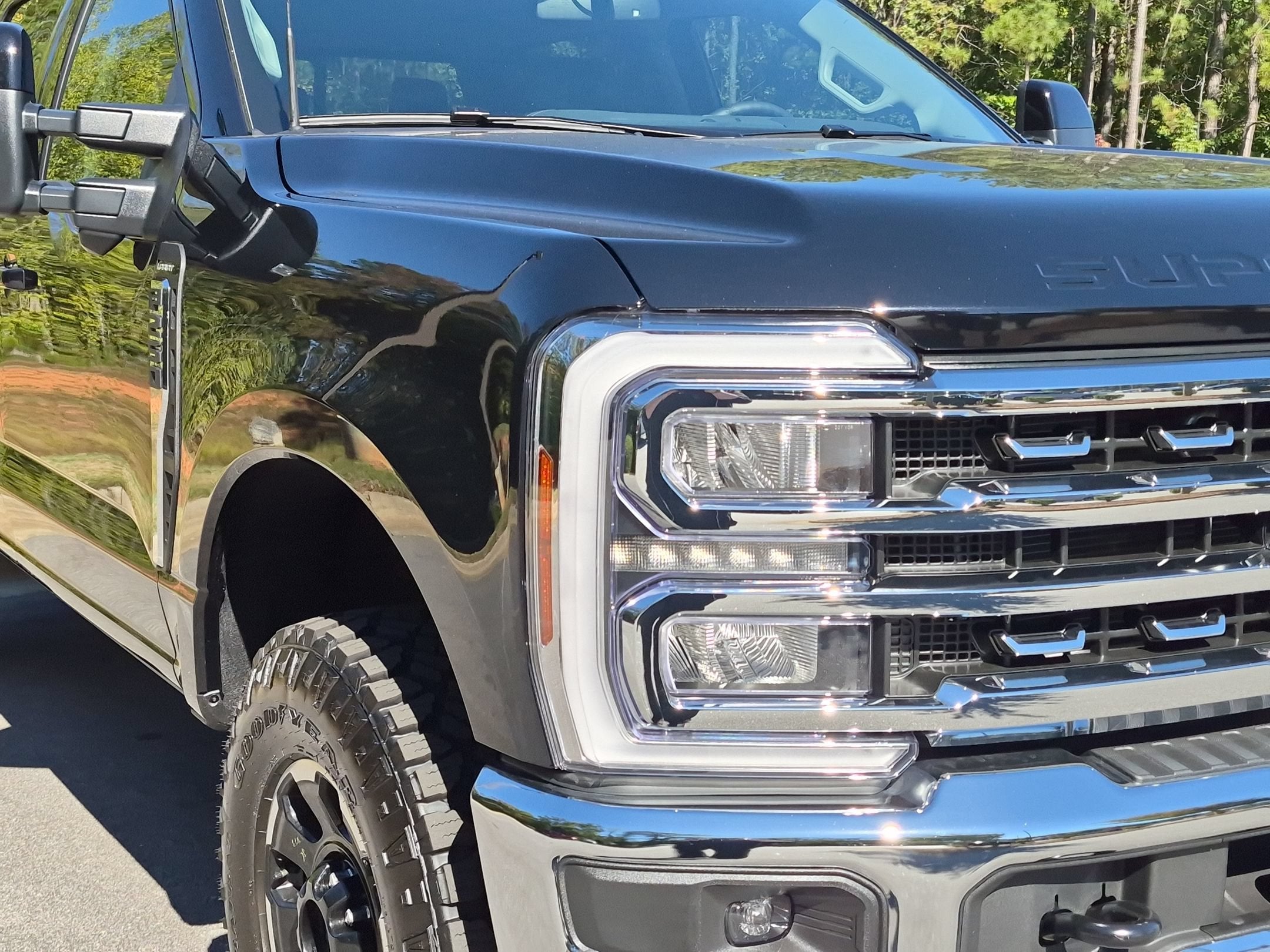 2027 Ford Super Duty F-250 SRW LARIAT
