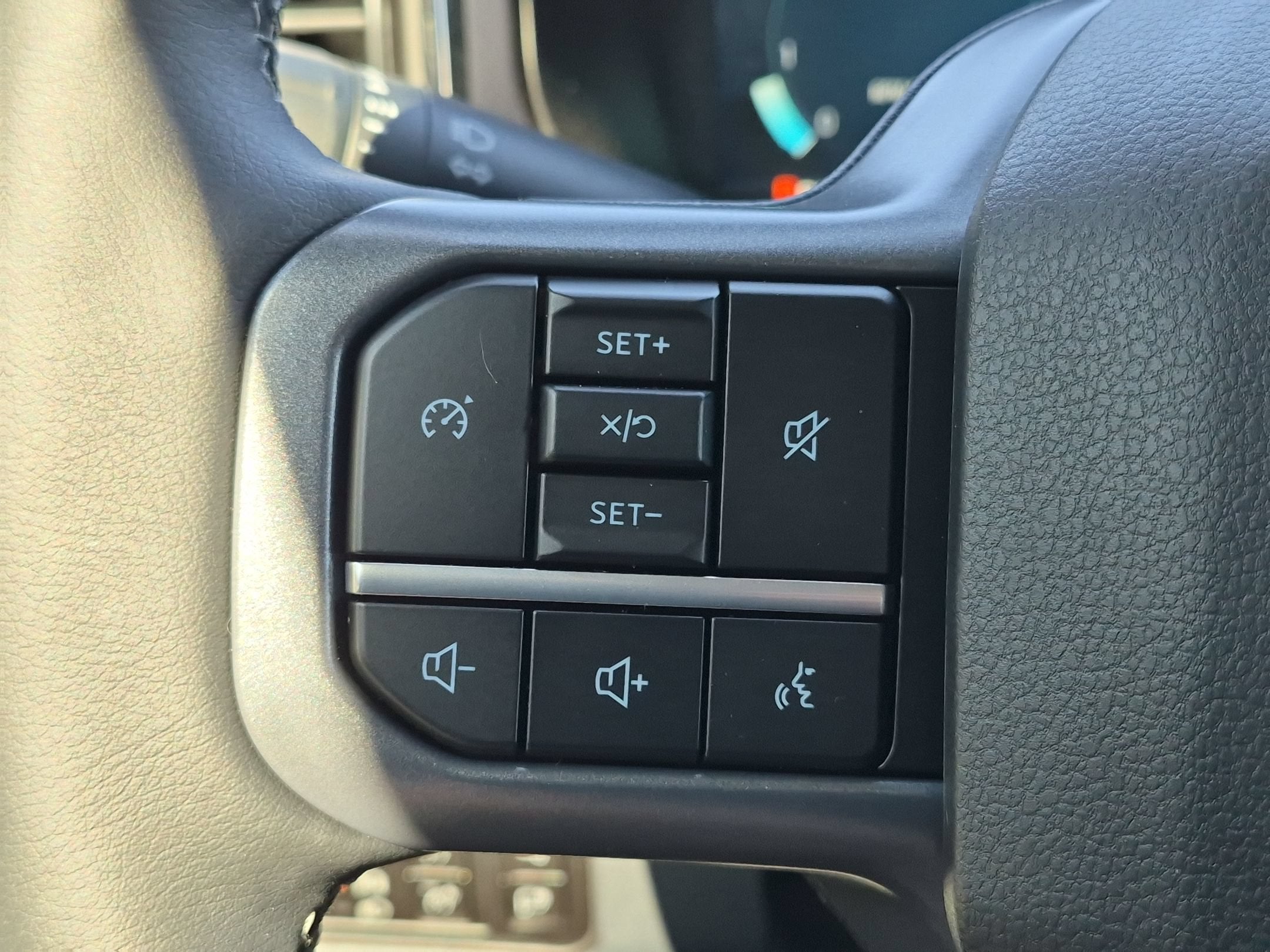 2027 Ford Super Duty F-250 SRW LARIAT