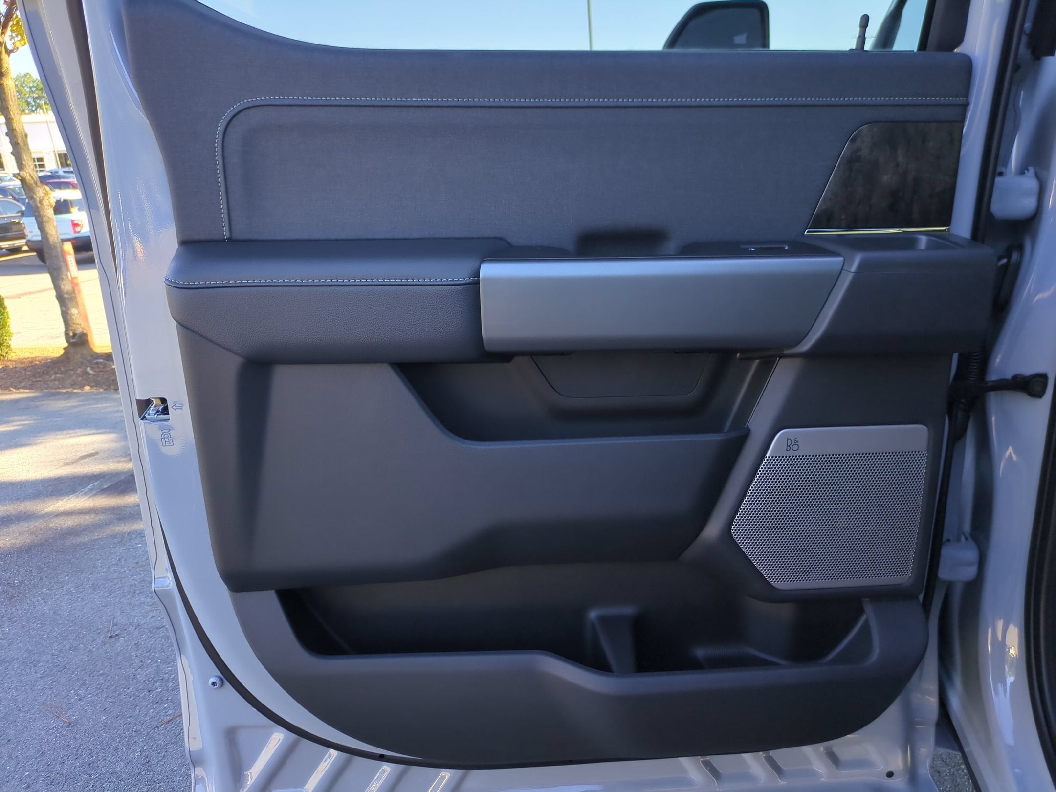 2027 Ford Super Duty F-250 SRW LARIAT