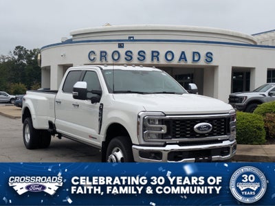 2026 Ford Super Duty F-350 DRW LARIAT