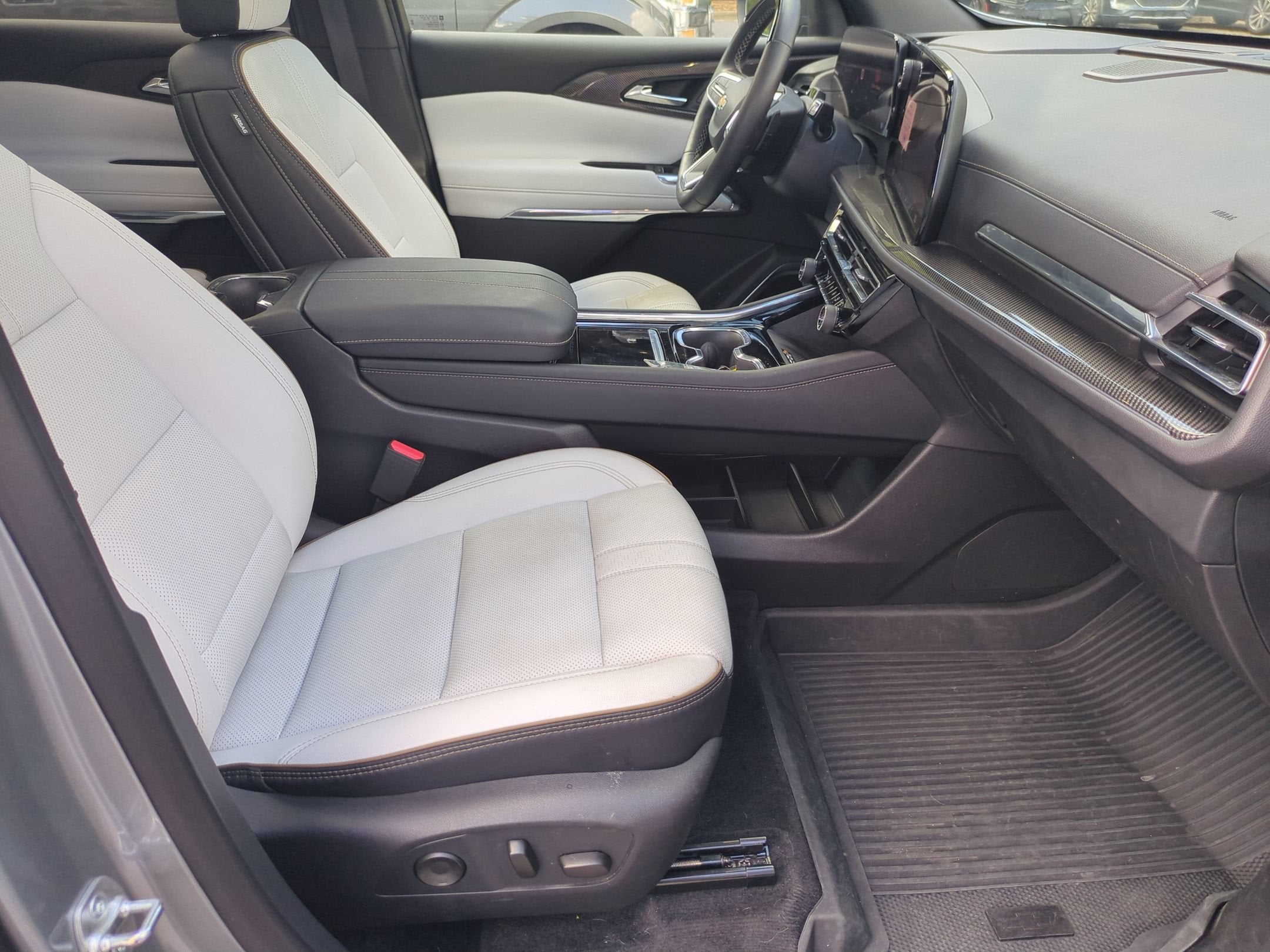 2025 Chevrolet Traverse FWD High Country