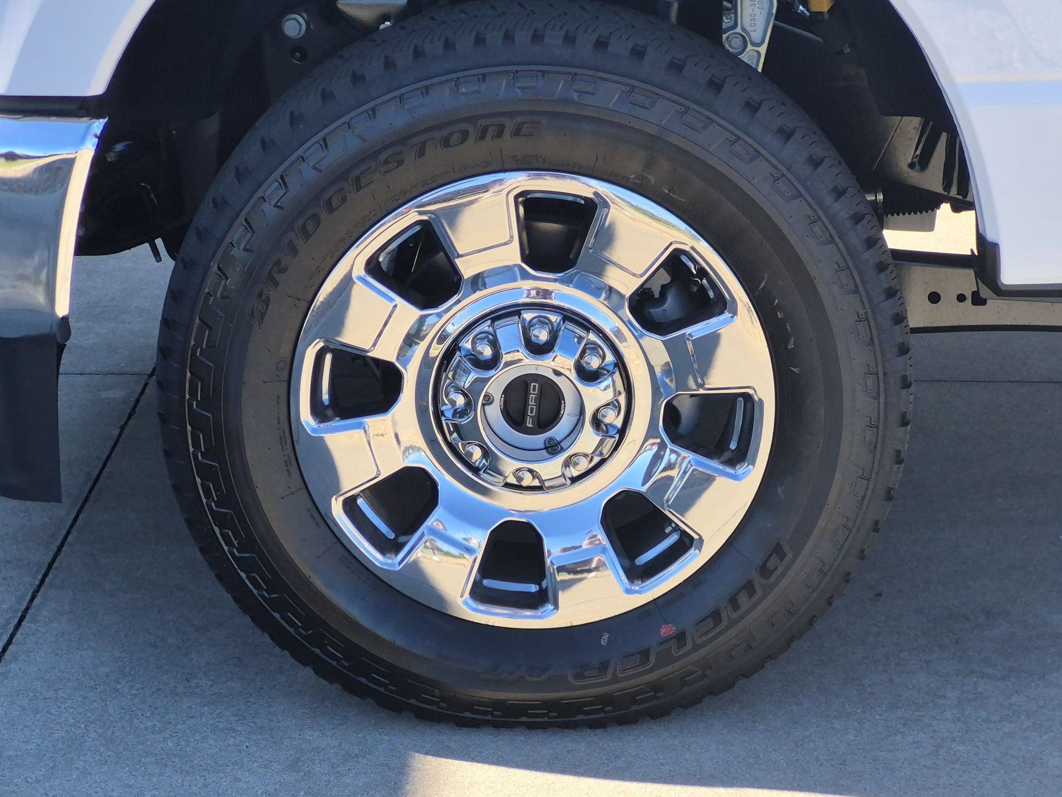 2027 Ford Super Duty F-250 SRW LARIAT