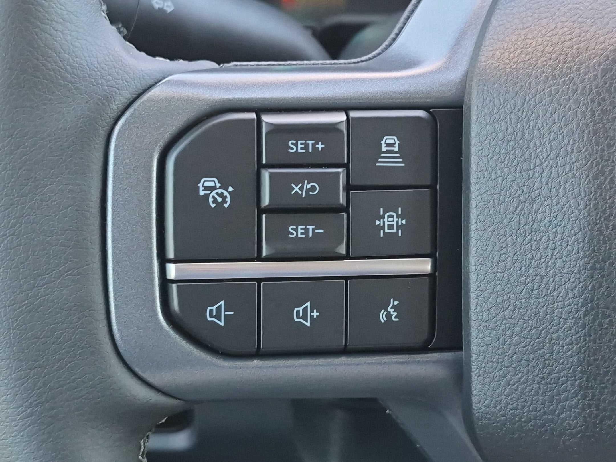 2027 Ford Super Duty F-250 SRW LARIAT