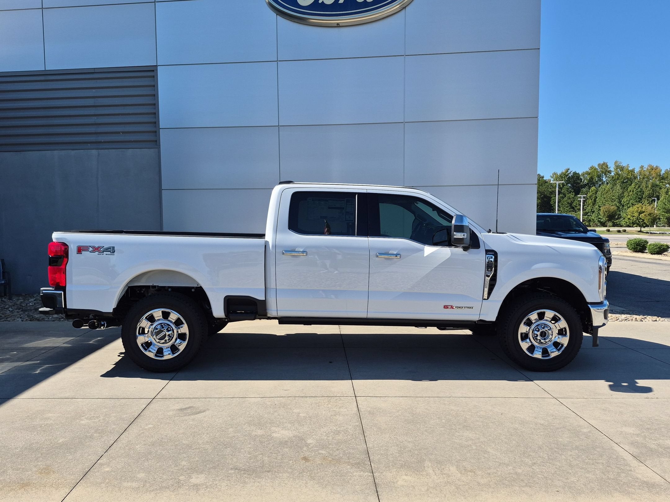 2027 Ford Super Duty F-250 SRW LARIAT
