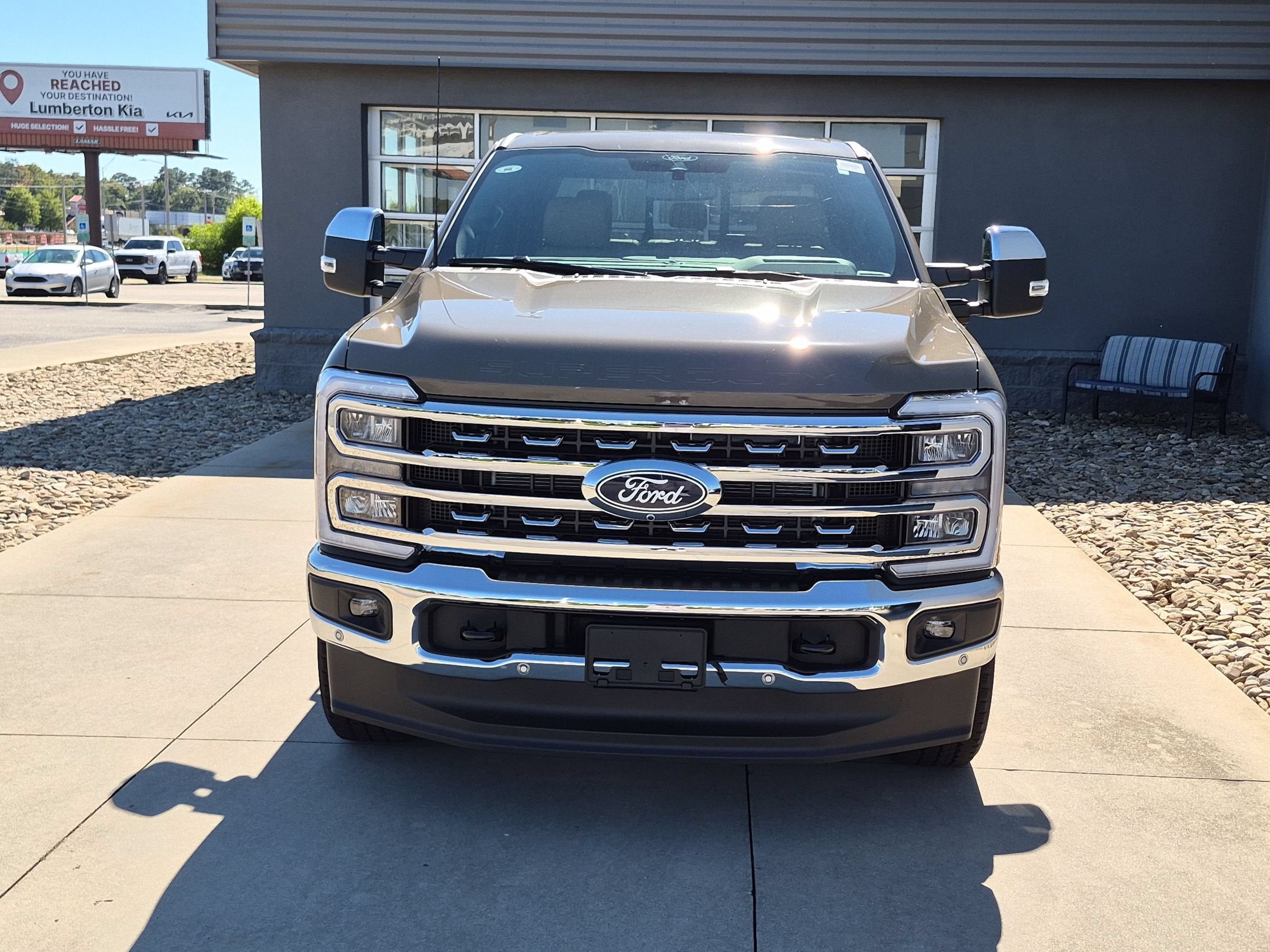 2027 Ford Super Duty F-250 SRW LARIAT