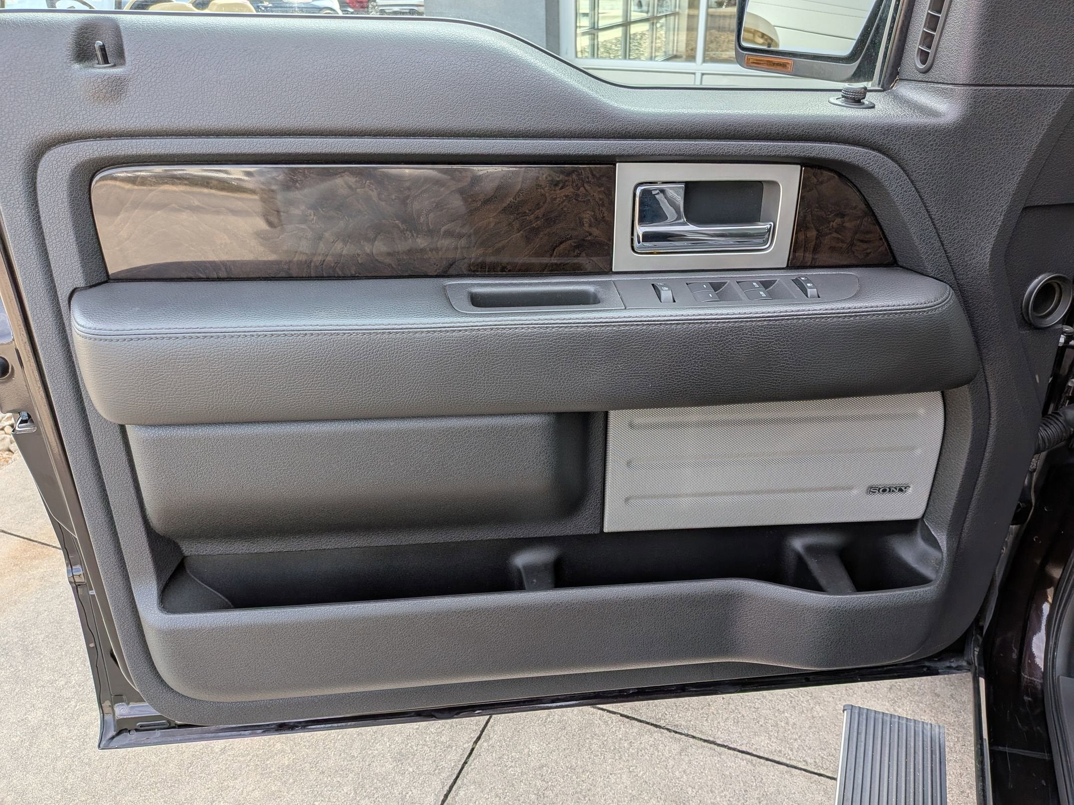 2014 Ford F-150 Platinum