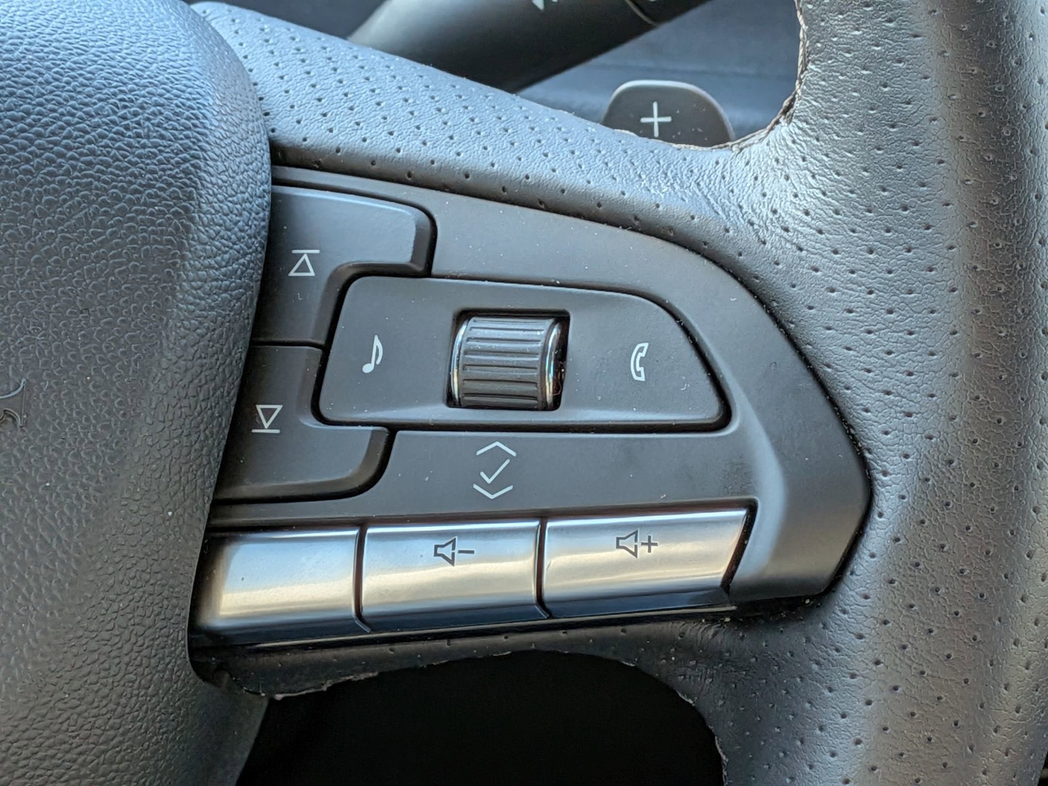 2024 Cadillac XT4 AWD Sport