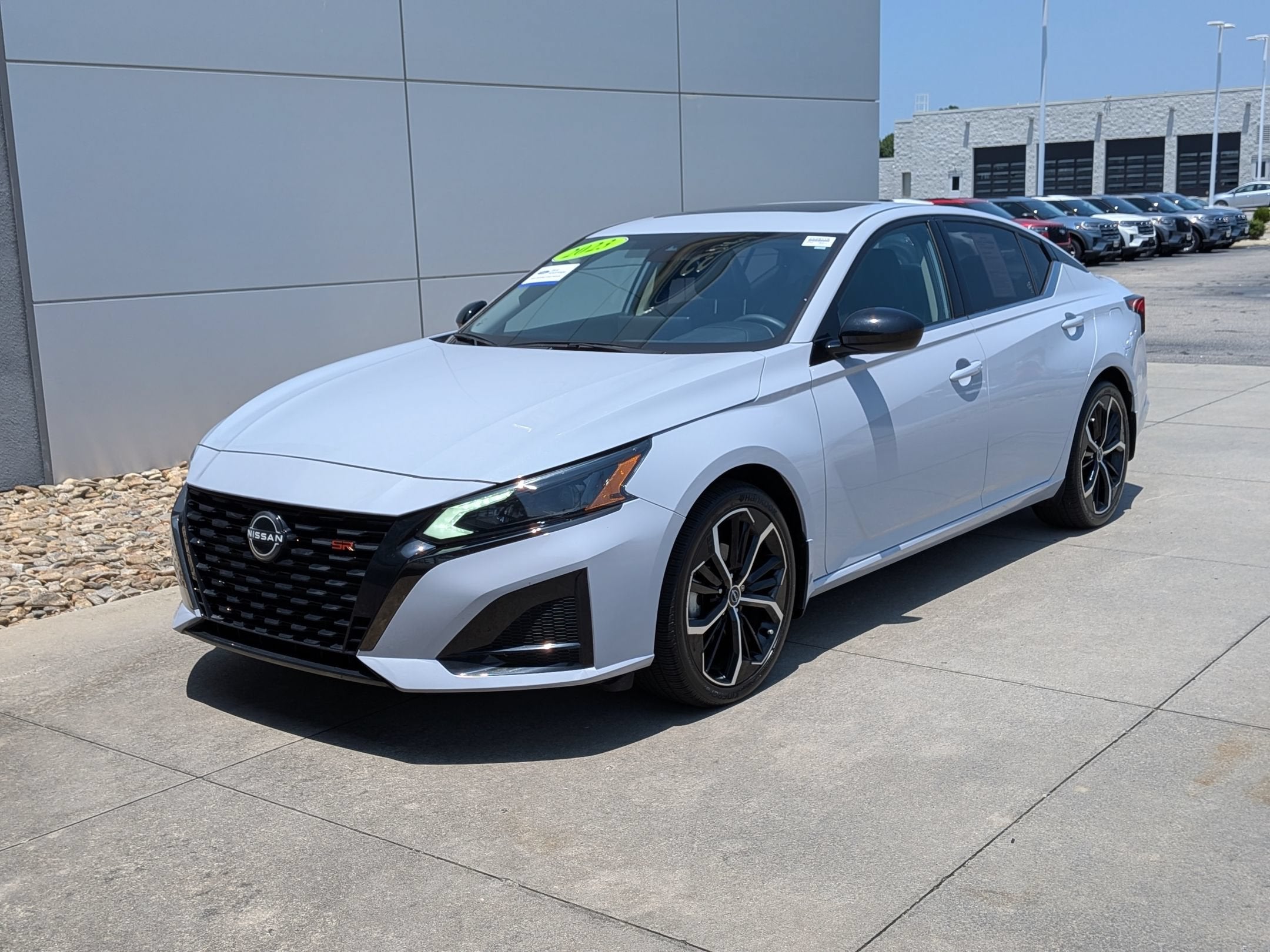 2023 Nissan Altima 2.5 SR