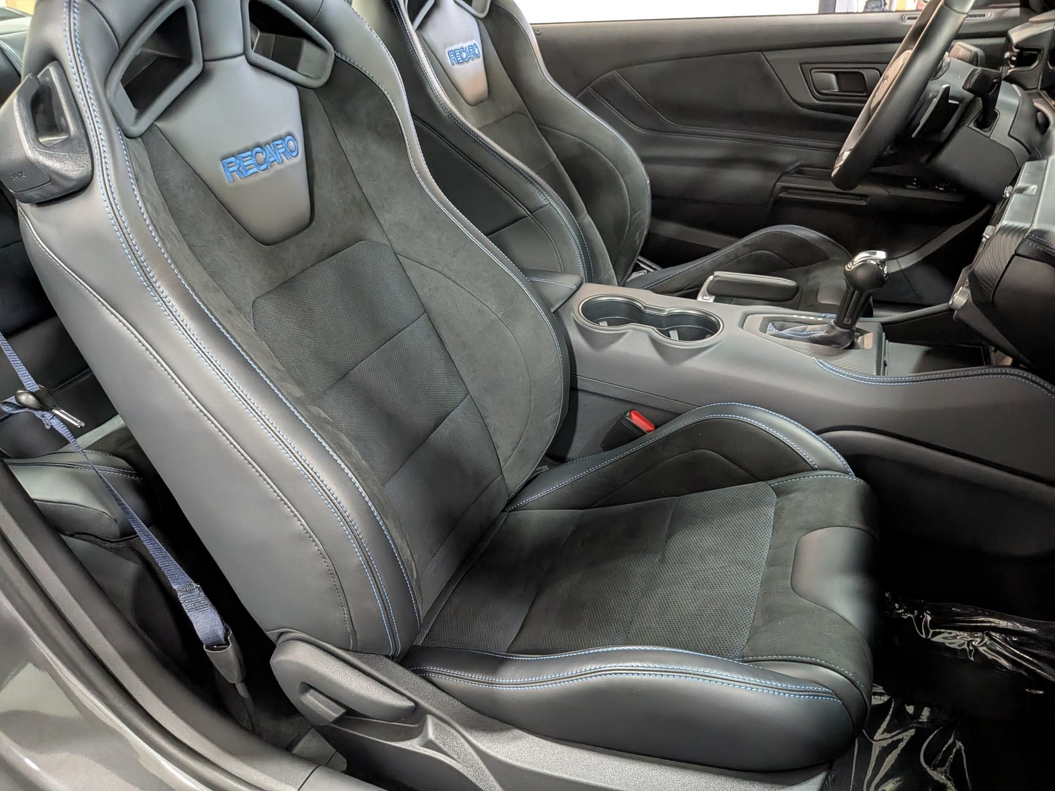 2025 Ford Mustang Dark Horse