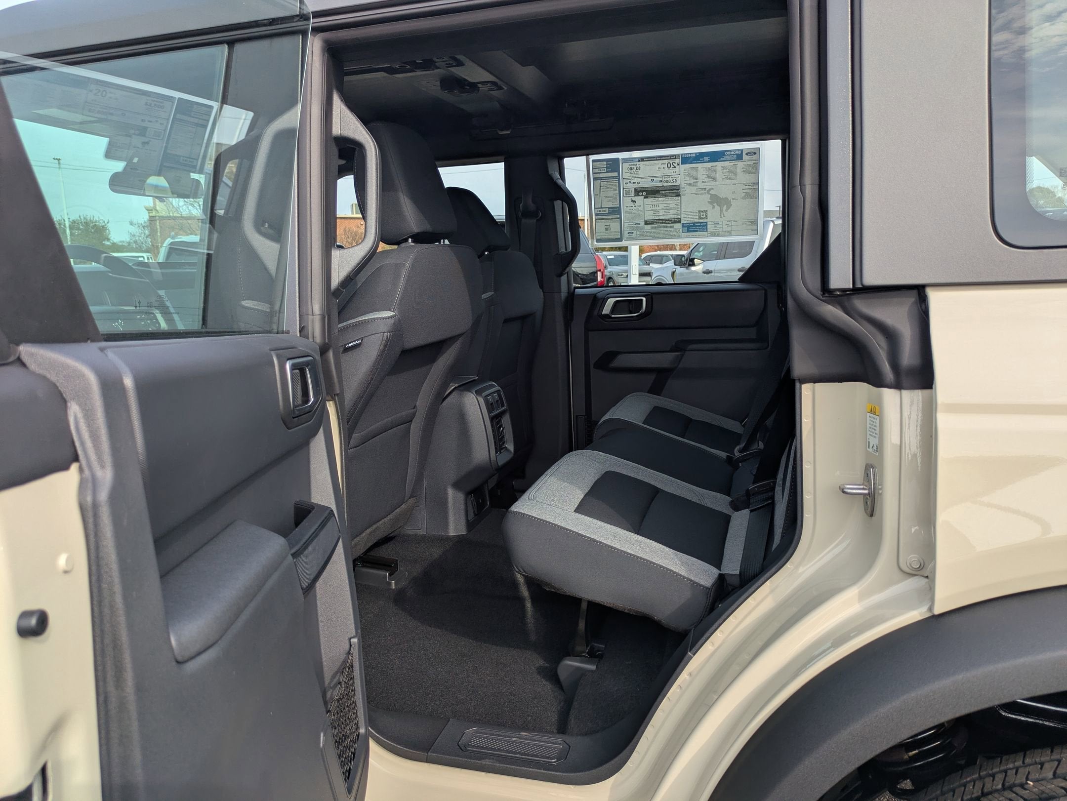 2025 Ford Bronco Base